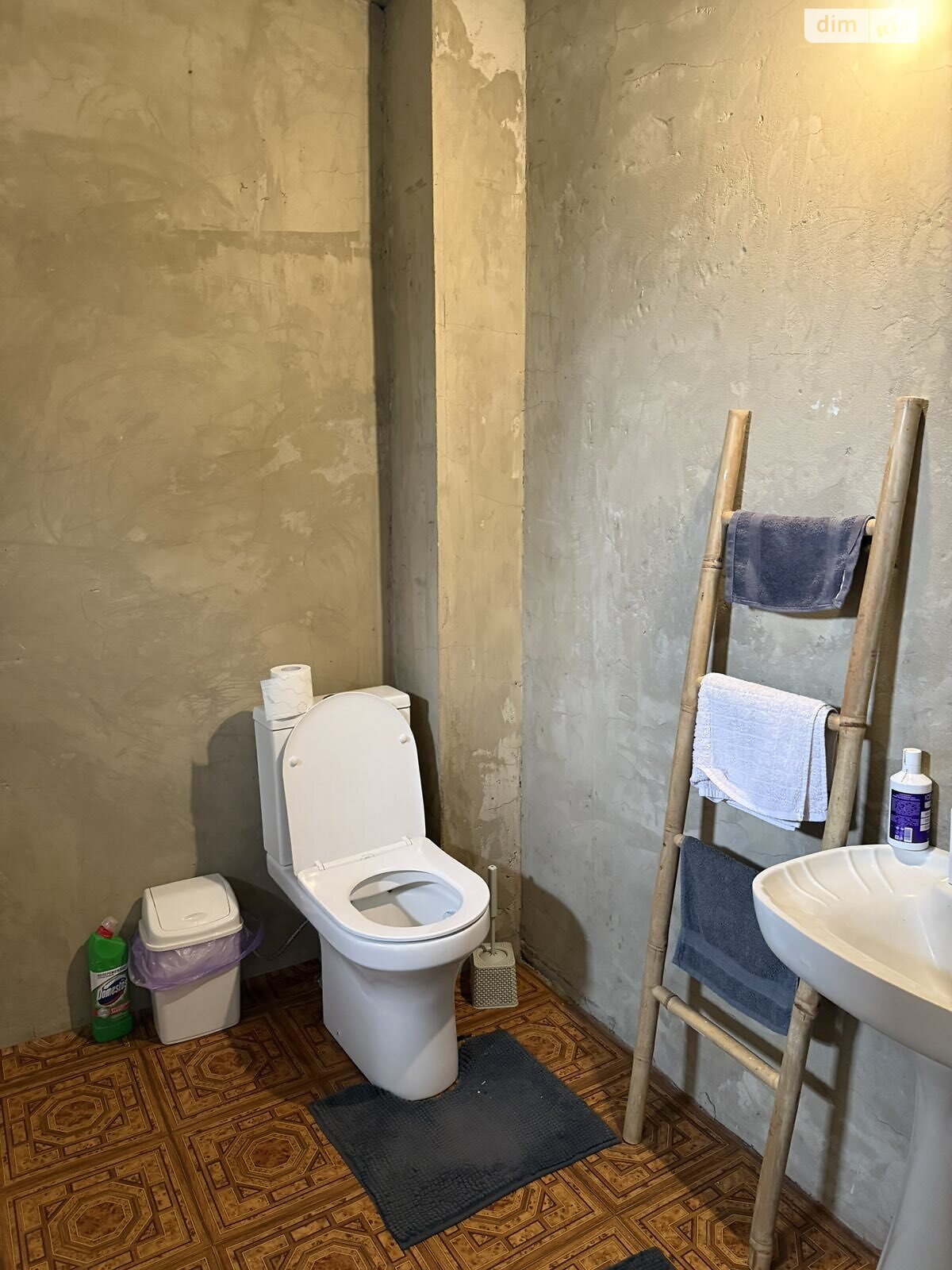 двоповерховий будинок з балконом, 260 кв. м, кирпич. Здається помісячно в Хмельницькому, в районі Старий аеродром фото 1 двопроверховий будинок з балконом, 260 кв. м, кирпич. Здається помісячно в Хмельницькому, в районі Старий аеродром фото 1