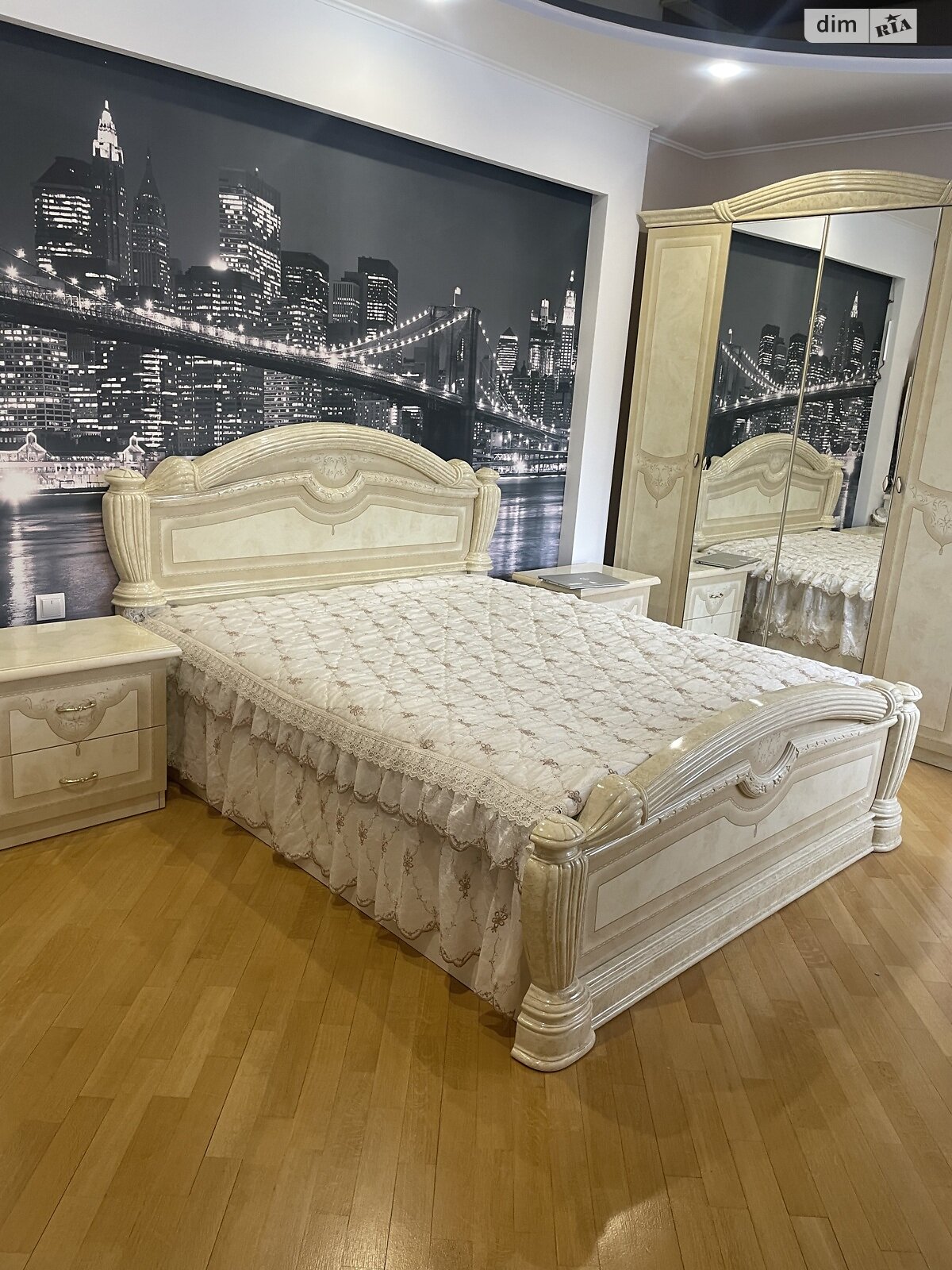 двухэтажный дом, 325 кв. м, кирпич. Сдается помесячно в Хмельницком, в районе Старый аэродром фото 1 двухэтажный дом, 325 кв. м, кирпич. Сдается помесячно в Хмельницком, в районе Старый аэродром фото 1