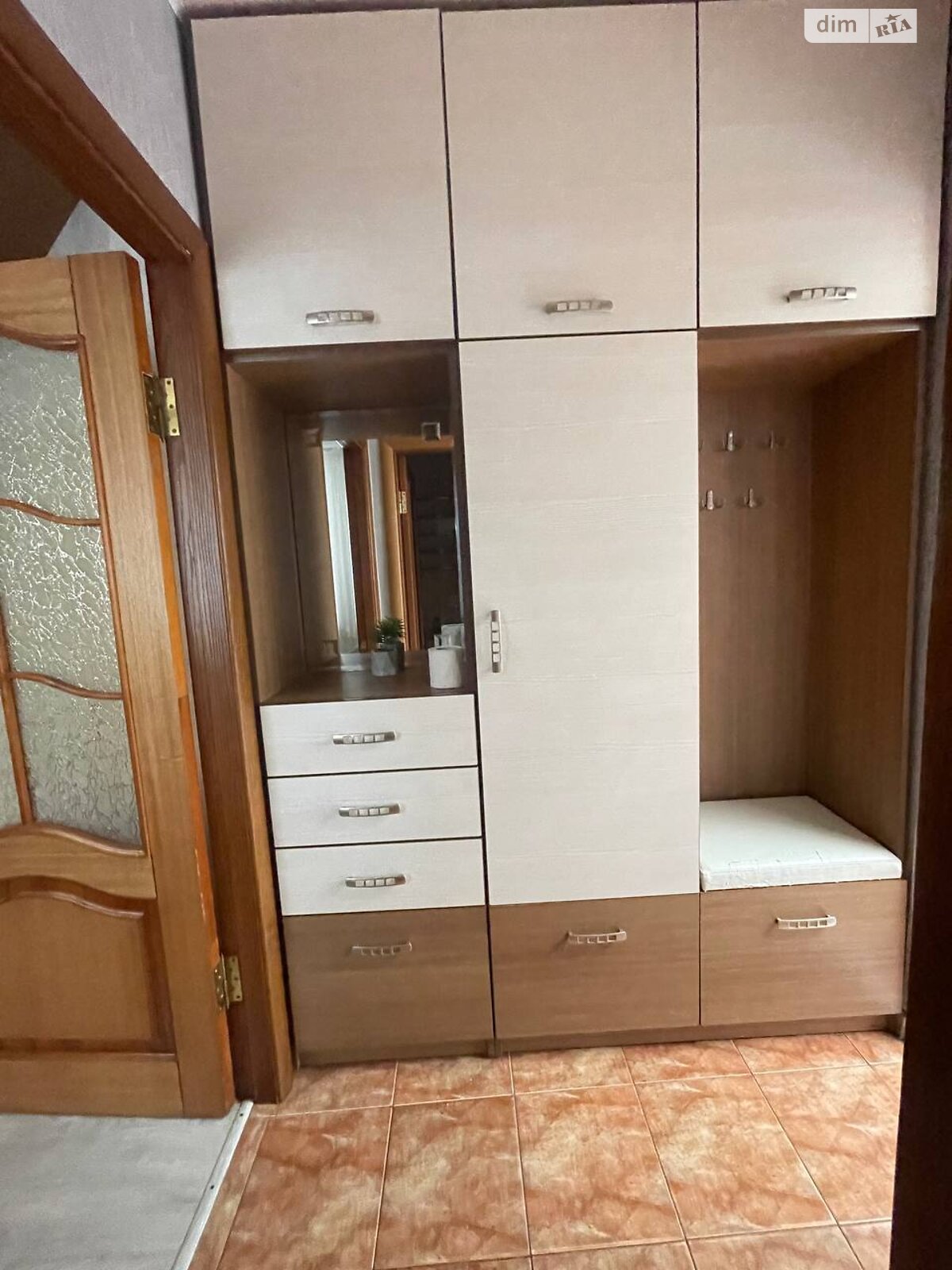 двухэтажный дом, 46 кв. м, кирпич. Сдается помесячно в Хмельницком, в районе Старый город (старый базар) фото 1 двухэтажный дом, 46 кв. м, кирпич. Сдается помесячно в Хмельницком, в районе Старый город (старый базар) фото 1