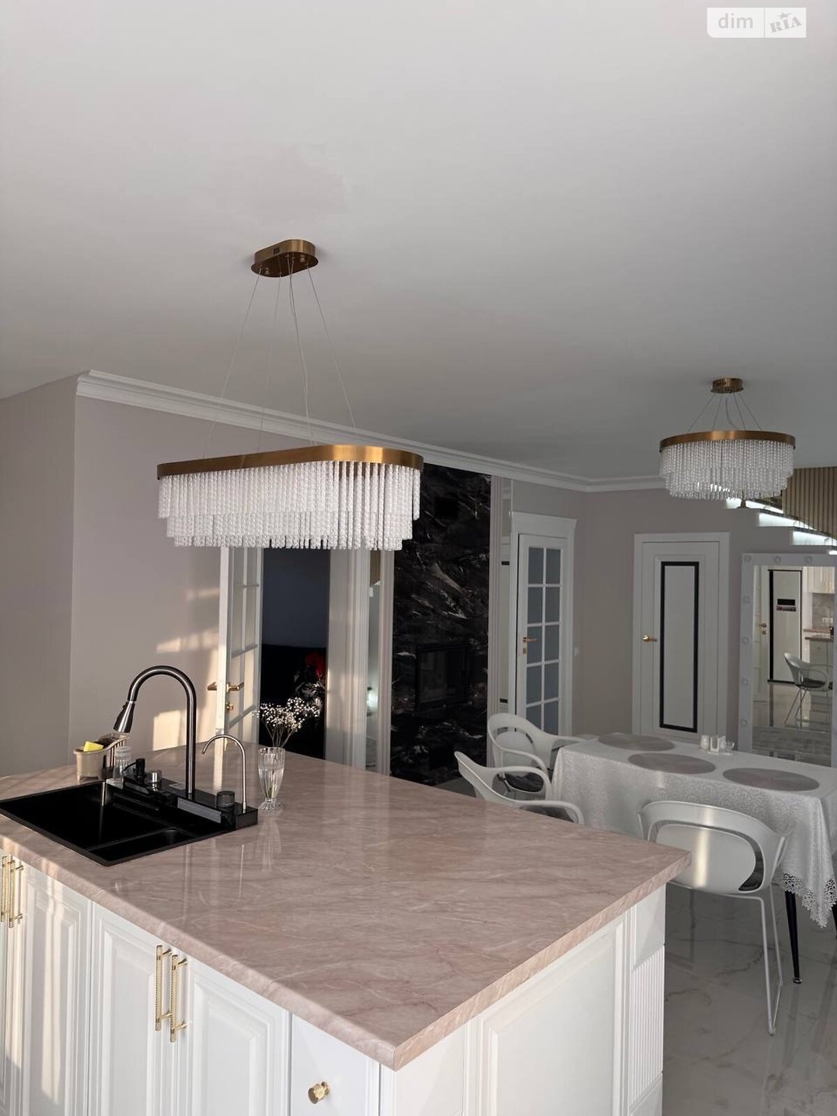 двоповерховий будинок, 200 кв. м, цегла. Здається помісячно в Хмельницькому, в районі Тарабанівка фото 1 двопроверховий будинок, 200 кв. м, цегла. Здається помісячно в Хмельницькому, в районі Тарабанівка фото 1