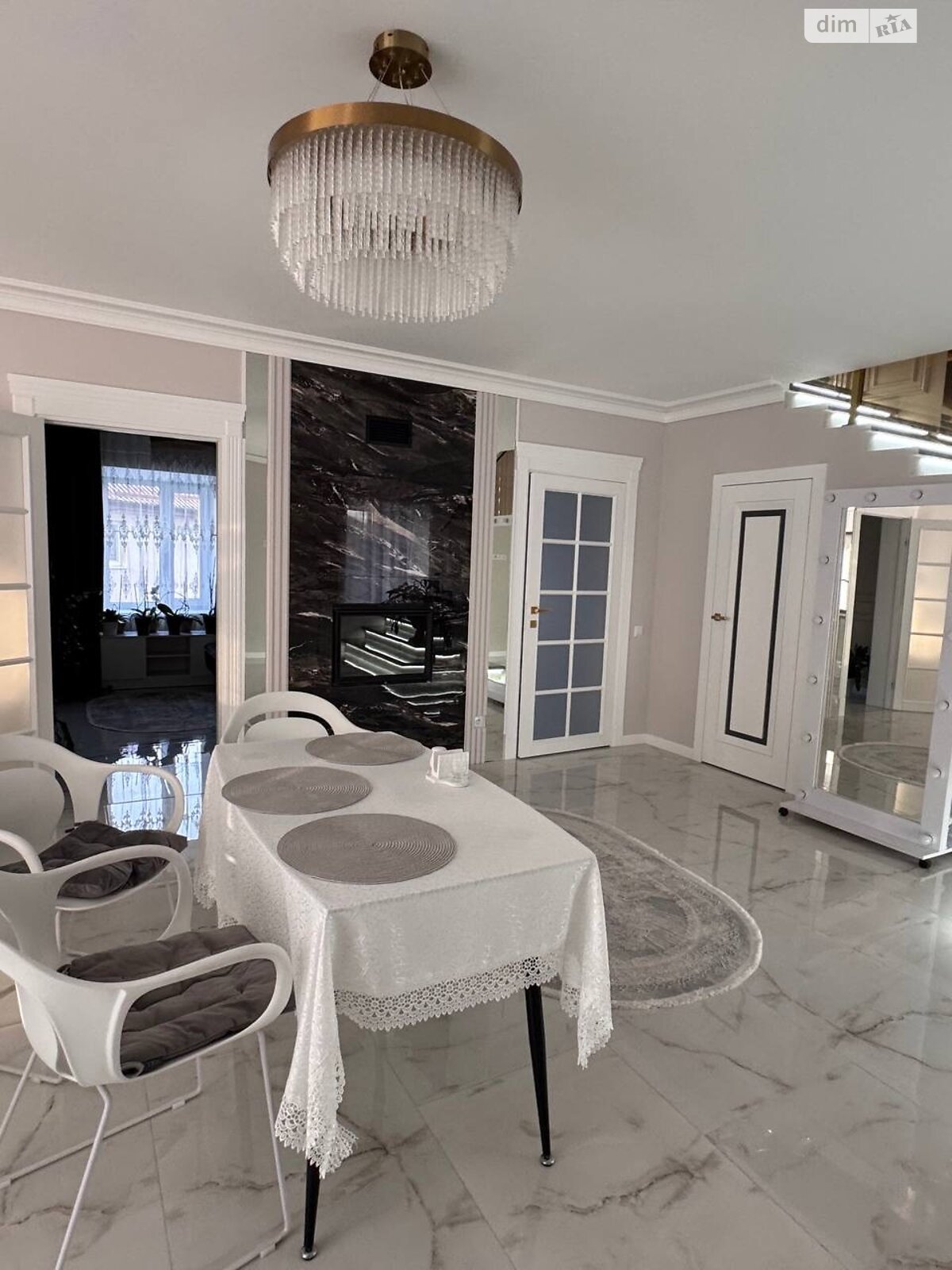 двоповерховий будинок, 200 кв. м, цегла. Здається помісячно в Хмельницькому, в районі Тарабанівка фото 1 двопроверховий будинок, 200 кв. м, цегла. Здається помісячно в Хмельницькому, в районі Тарабанівка фото 1