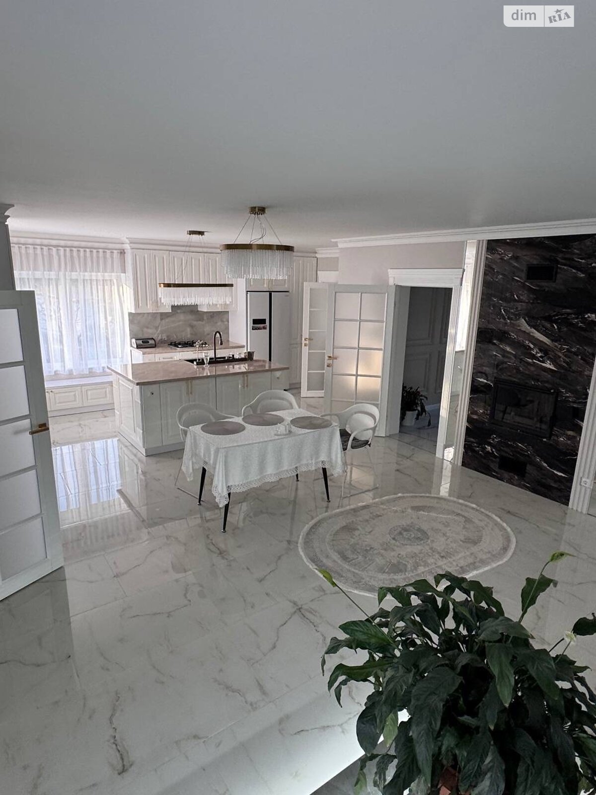 двоповерховий будинок, 200 кв. м, цегла. Здається помісячно в Хмельницькому, в районі Тарабанівка фото 1 двопроверховий будинок, 200 кв. м, цегла. Здається помісячно в Хмельницькому, в районі Тарабанівка фото 1