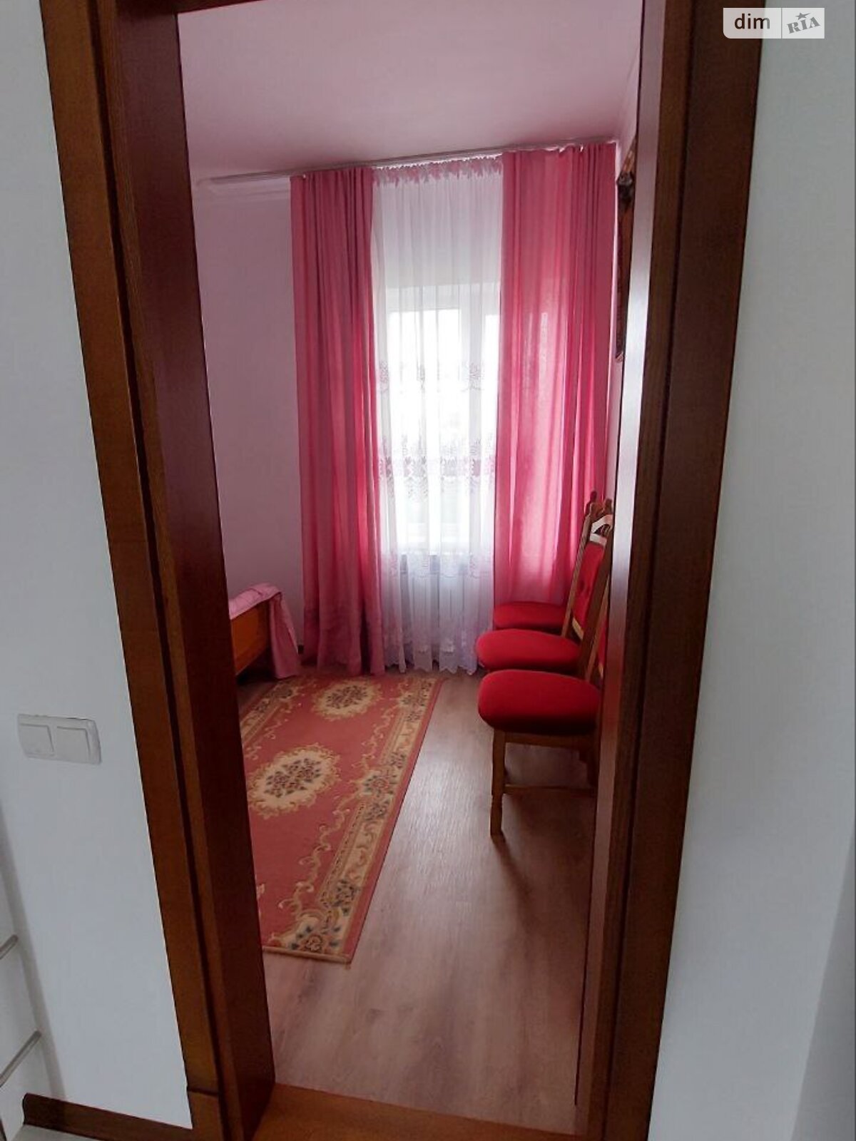 двухэтажный дом, 160 кв. м, кирпич. Сдается помесячно в Хмельницком фото 1 двухэтажный дом, 160 кв. м, кирпич. Сдается помесячно в Хмельницком фото 1