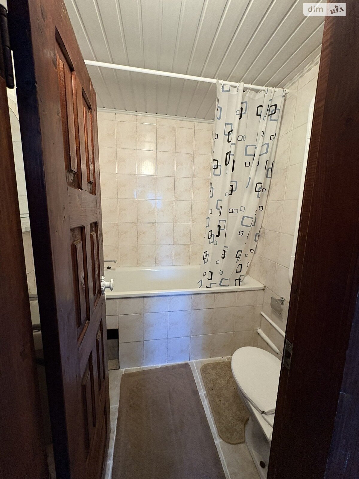 одноэтажный дом, 50 кв. м, кирпич. Сдается помесячно в Хмельницком, в районе Центр фото 1 одноэтажный дом, 50 кв. м, кирпич. Сдается помесячно в Хмельницком, в районе Центр фото 1