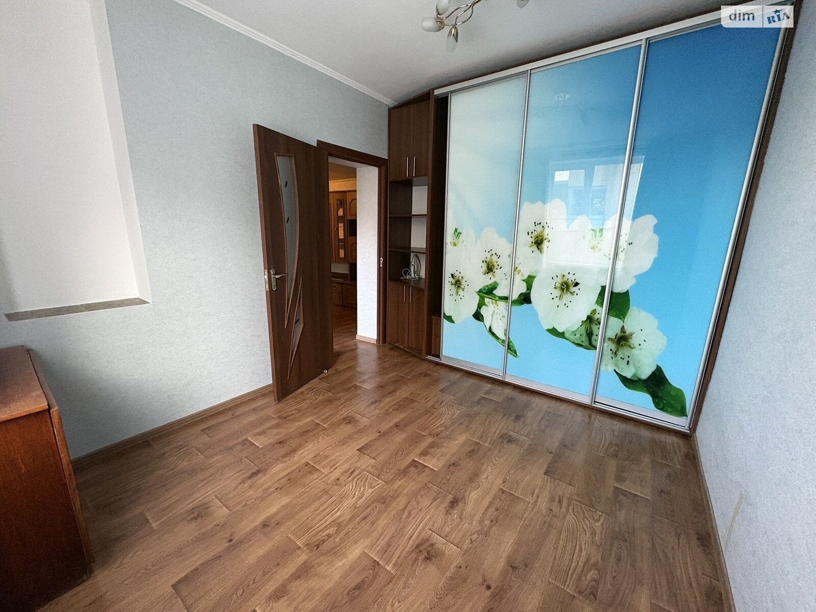 одноэтажный дом, 50 кв. м, кирпич. Сдается помесячно в Хмельницком, в районе Центр фото 1 одноэтажный дом, 50 кв. м, кирпич. Сдается помесячно в Хмельницком, в районе Центр фото 1