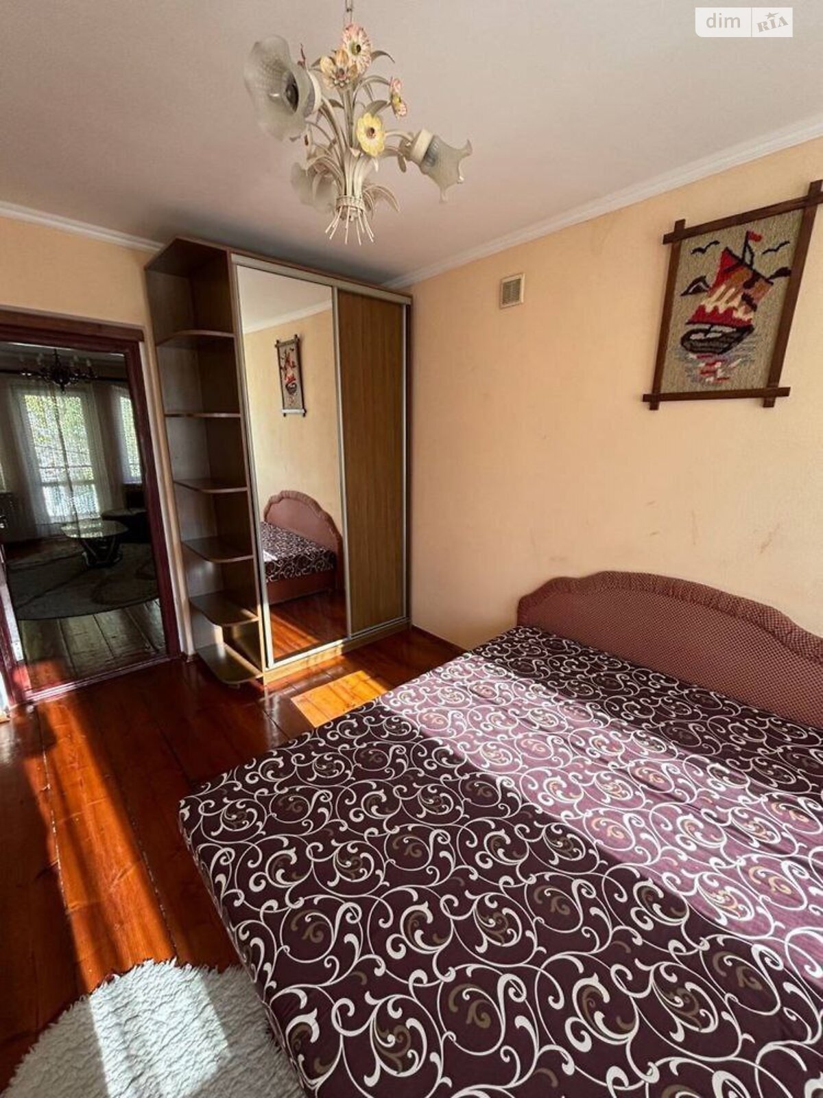 двухэтажный дом, 90 кв. м, кирпич. Сдается помесячно в Хмельницком, в районе Центр фото 1 двухэтажный дом, 90 кв. м, кирпич. Сдается помесячно в Хмельницком, в районе Центр фото 1