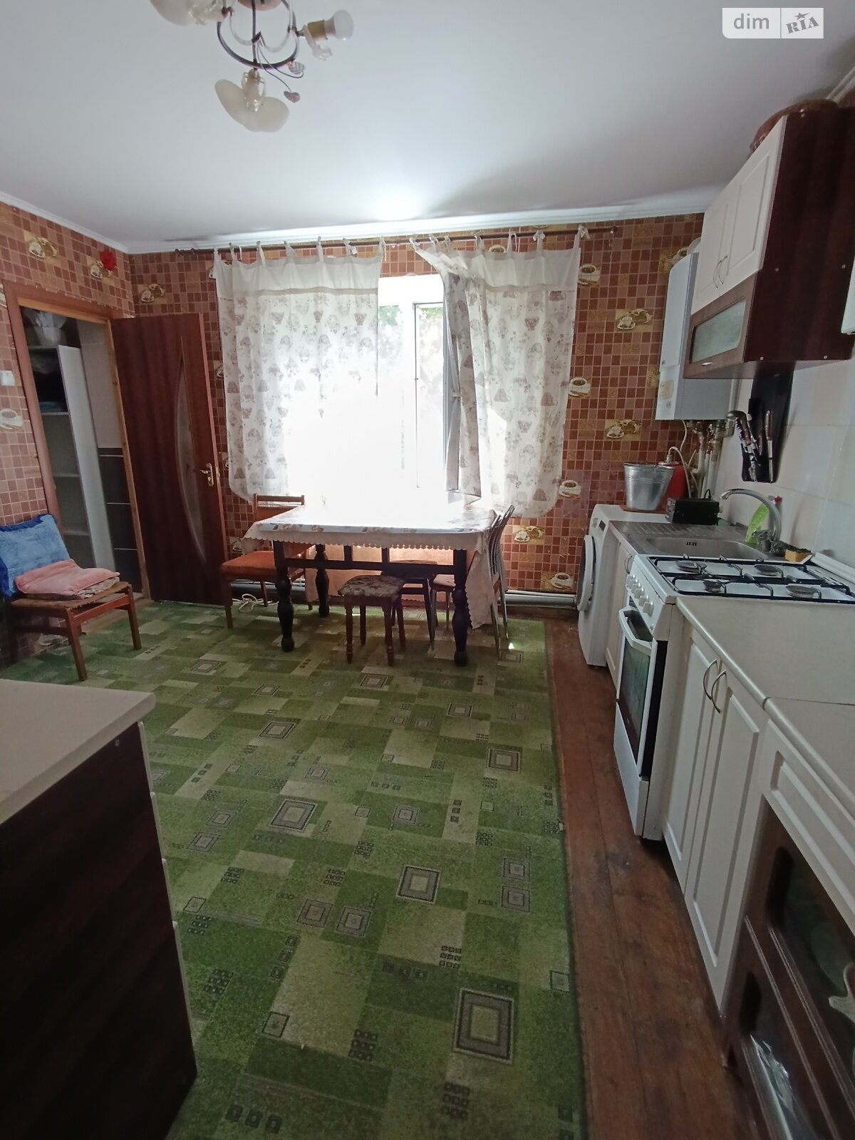 двухэтажный дом, 80 кв. м, кирпич. Сдается помесячно в Хмельницком, в районе Центр фото 1 двухэтажный дом, 80 кв. м, кирпич. Сдается помесячно в Хмельницком, в районе Центр фото 1