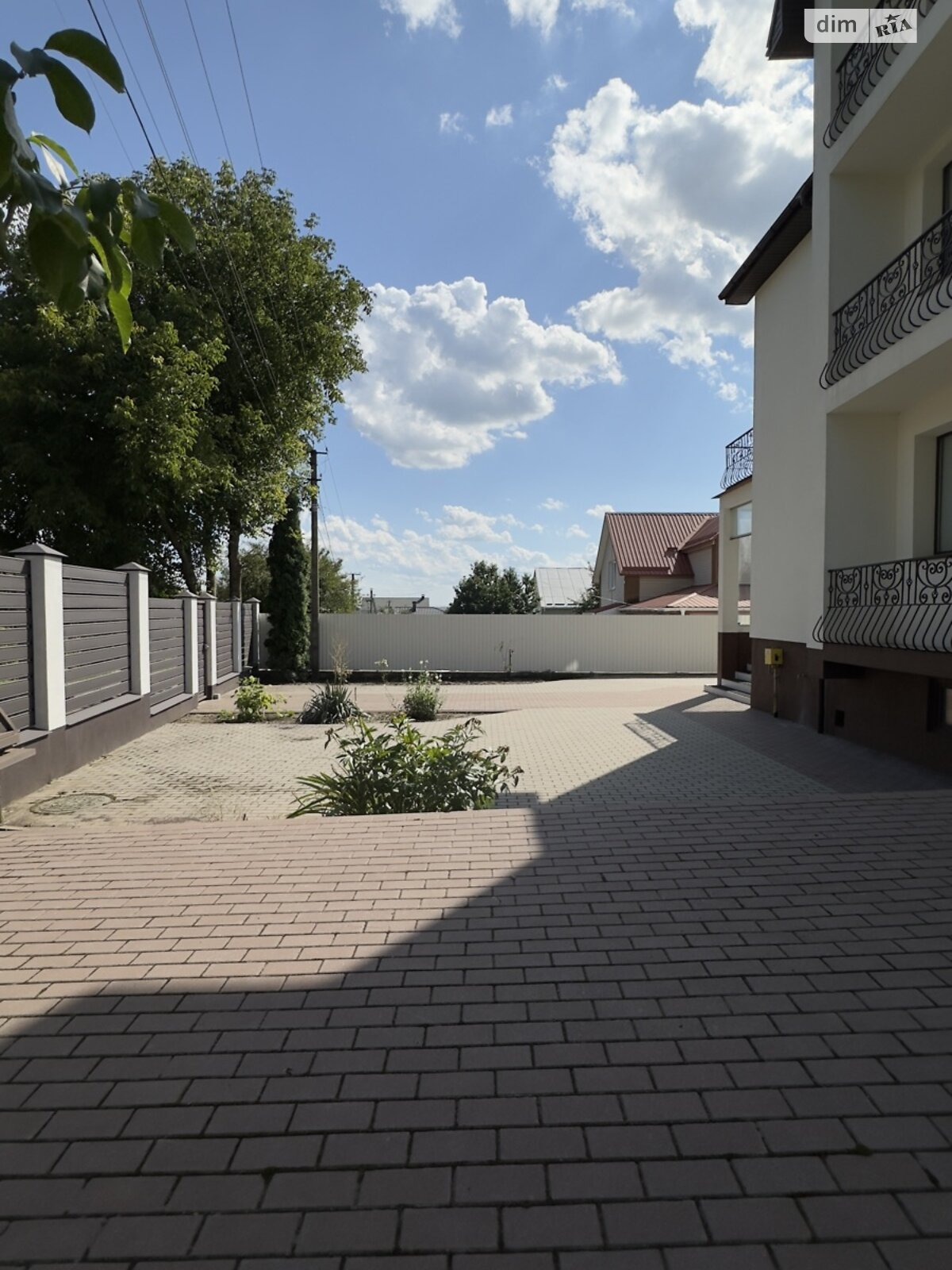 двухэтажный дом, 343.5 кв. м, кирпич. Сдается помесячно в Хмельницком фото 1 двухэтажный дом, 343.5 кв. м, кирпич. Сдается помесячно в Хмельницком фото 1