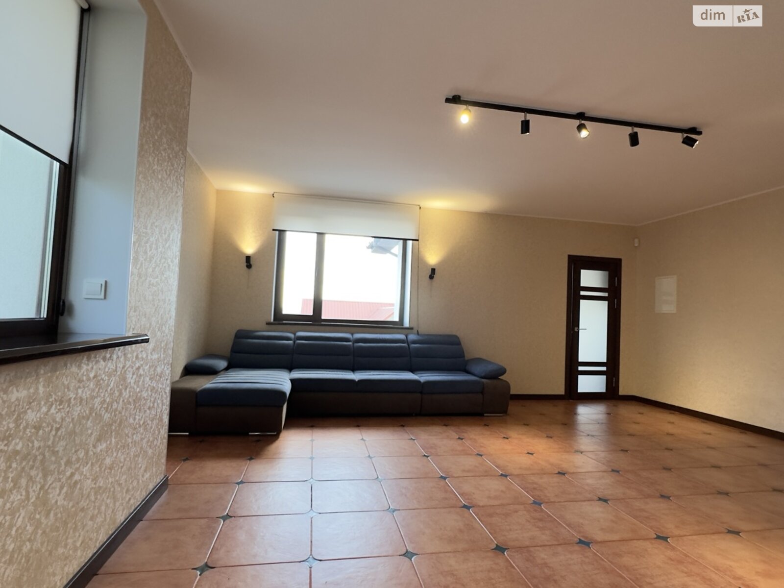 двухэтажный дом, 343.5 кв. м, кирпич. Сдается помесячно в Хмельницком фото 1 двухэтажный дом, 343.5 кв. м, кирпич. Сдается помесячно в Хмельницком фото 1