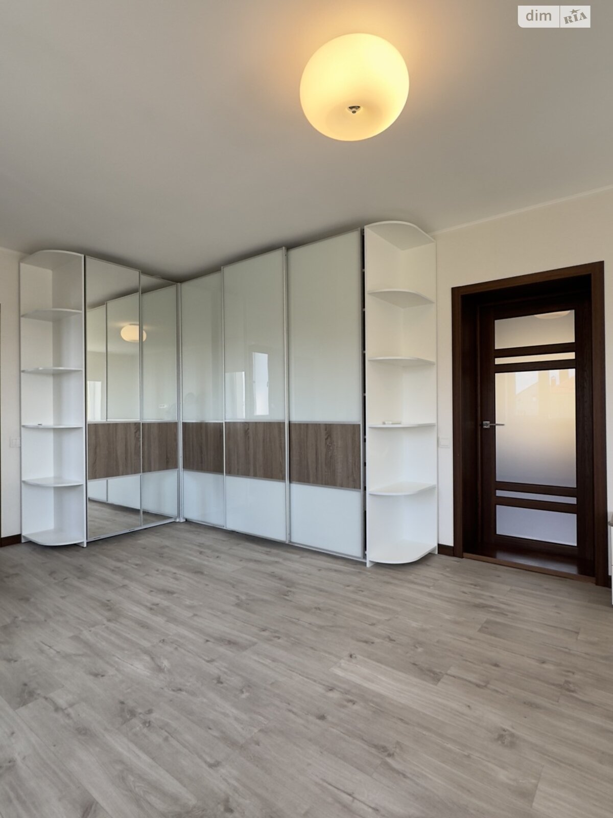 двухэтажный дом, 343.5 кв. м, кирпич. Сдается помесячно в Хмельницком фото 1 двухэтажный дом, 343.5 кв. м, кирпич. Сдается помесячно в Хмельницком фото 1