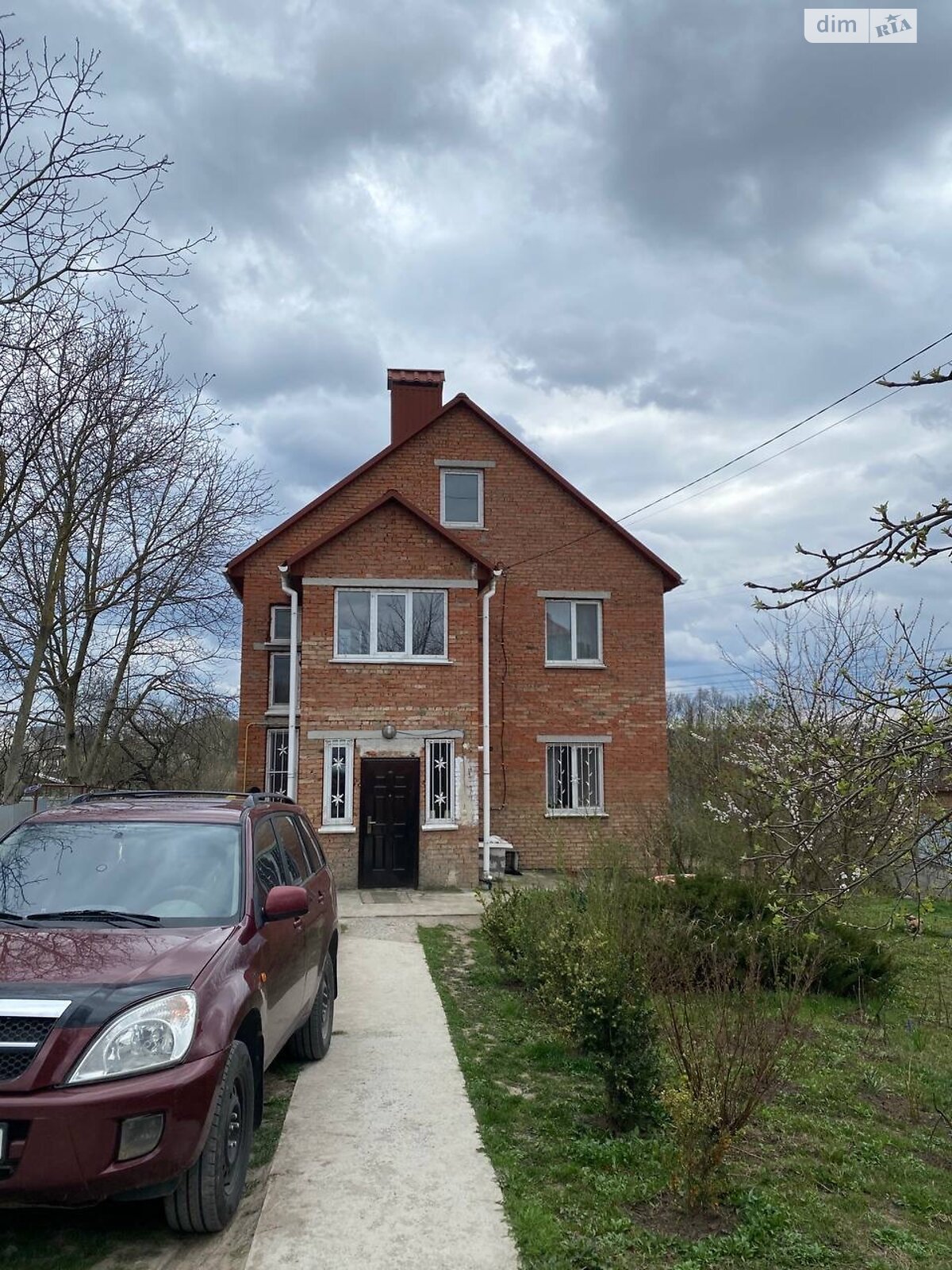 двухэтажный дом, 100 кв. м, кирпич. Сдается помесячно в Хмельницком, в районе Юго-Западный фото 1