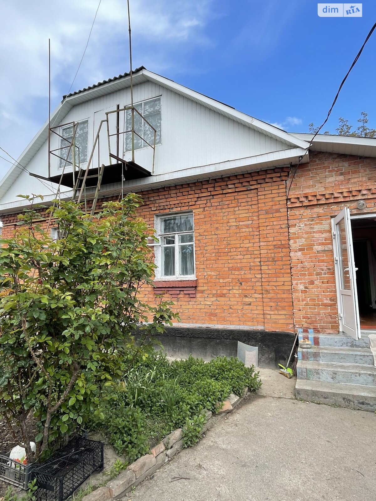 одноэтажный дом, 74 кв. м, кирпич. Сдается помесячно в Хмельницком, в районе Южное Дубовое фото 1 одноэтажный дом, 74 кв. м, кирпич. Сдается помесячно в Хмельницком, в районе Южное Дубовое фото 1