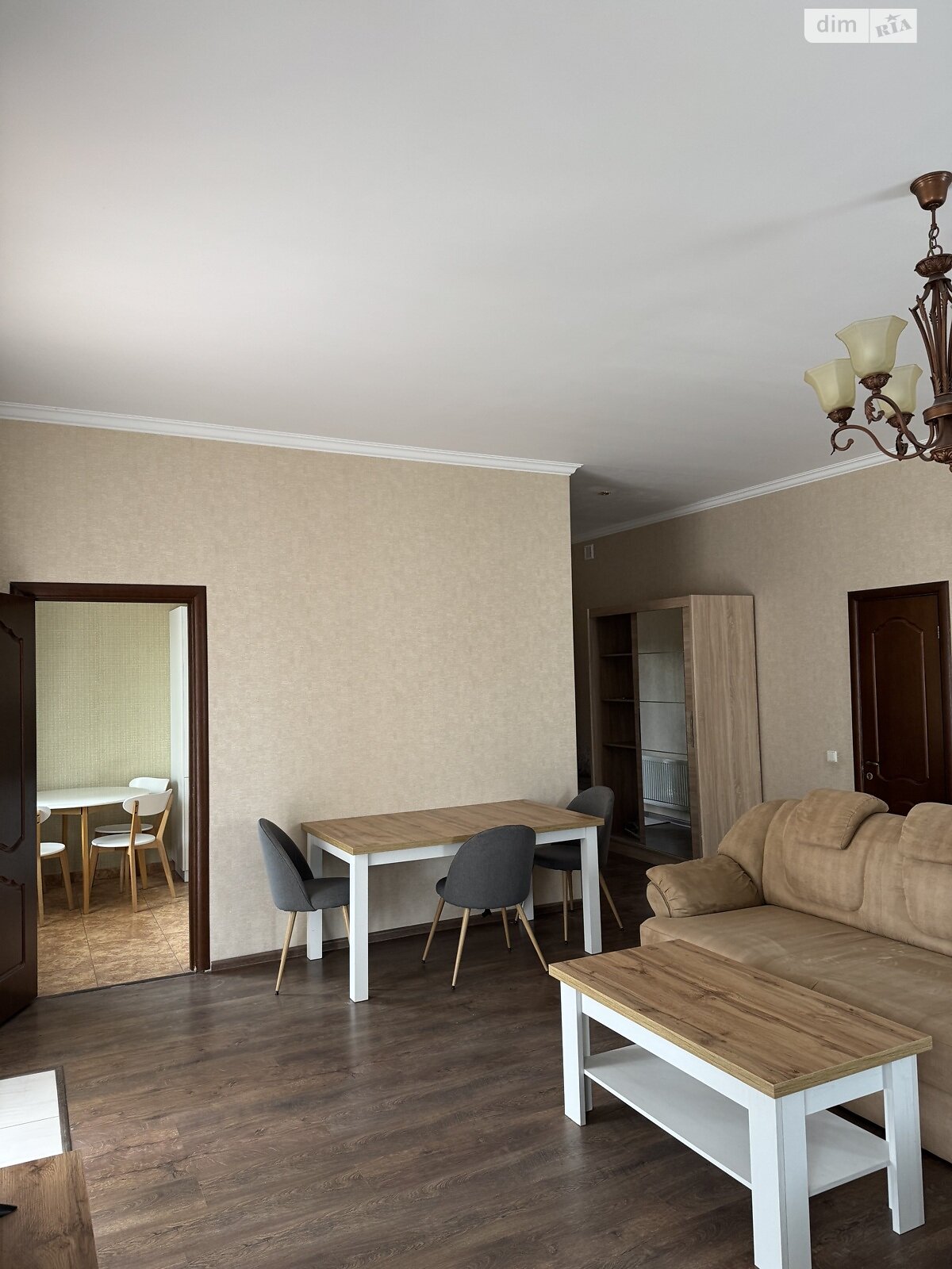 трехэтажный дом, 310 кв. м, кирпич. Сдается помесячно в Ходосовке фото 1 трехэтажный дом, 310 кв. м, кирпич. Сдается помесячно в Ходосовке фото 1