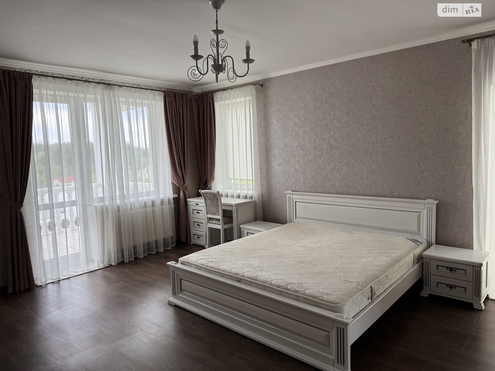 трехэтажный дом, 310 кв. м, кирпич. Сдается помесячно в Ходосовке фото 1 трехэтажный дом, 310 кв. м, кирпич. Сдается помесячно в Ходосовке фото 1