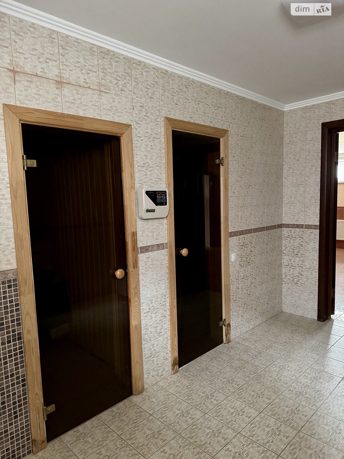 трехэтажный дом, 310 кв. м, кирпич. Сдается помесячно в Ходосовке фото 1 трехэтажный дом, 310 кв. м, кирпич. Сдается помесячно в Ходосовке фото 1