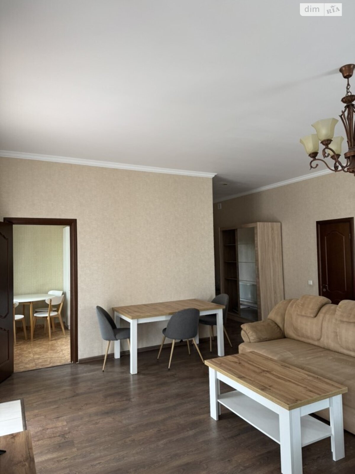 триповерховий будинок з верандою, 315 кв. м, газобетон. Здається помісячно в Ходосівкі фото 1 триповерховий будинок з верандою, 315 кв. м, газобетон. Здається помісячно в Ходосівкі фото 1