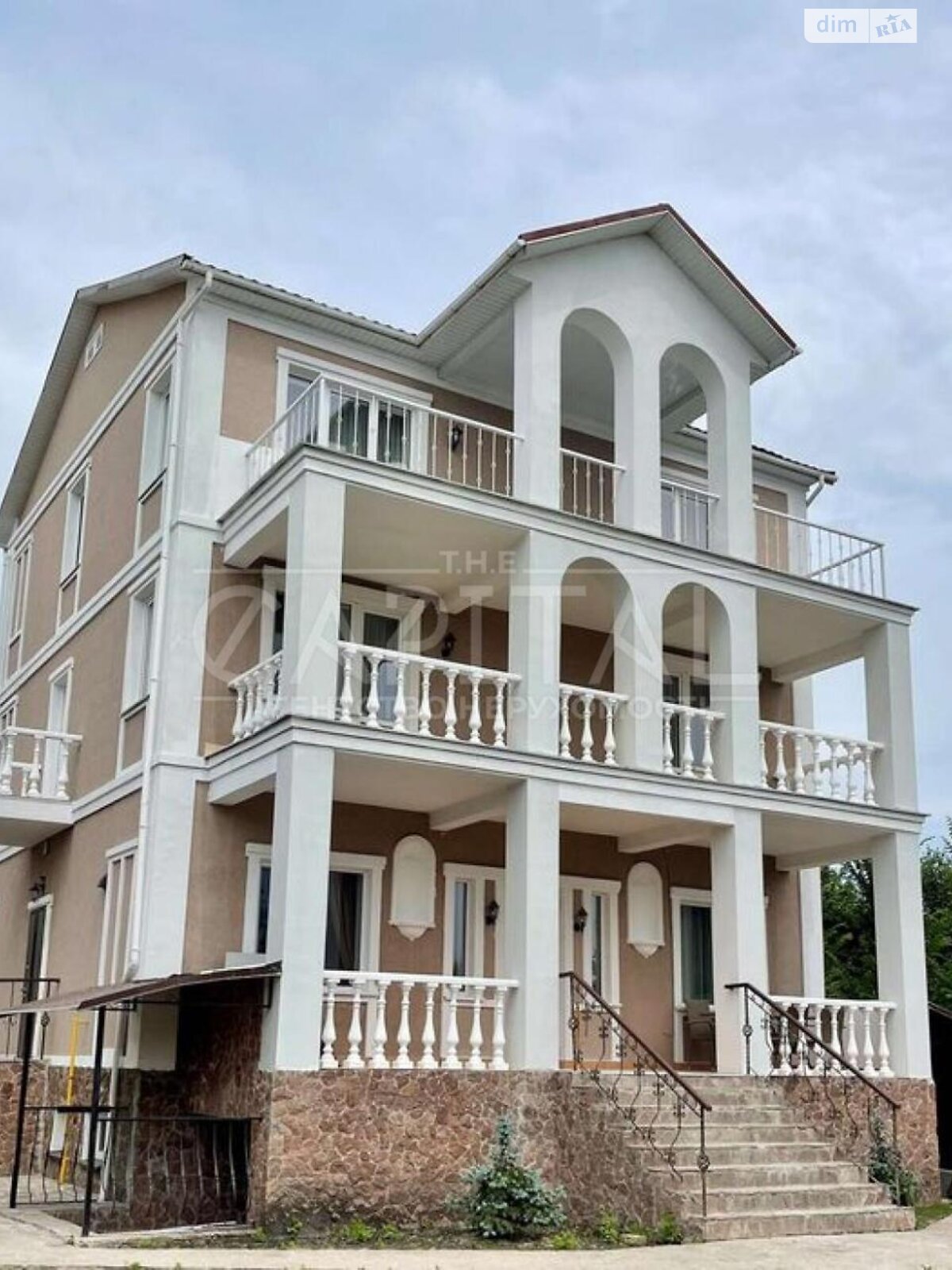 триповерховий будинок, 315 кв. м, цегла. Здається помісячно в Ходосівкі фото 1