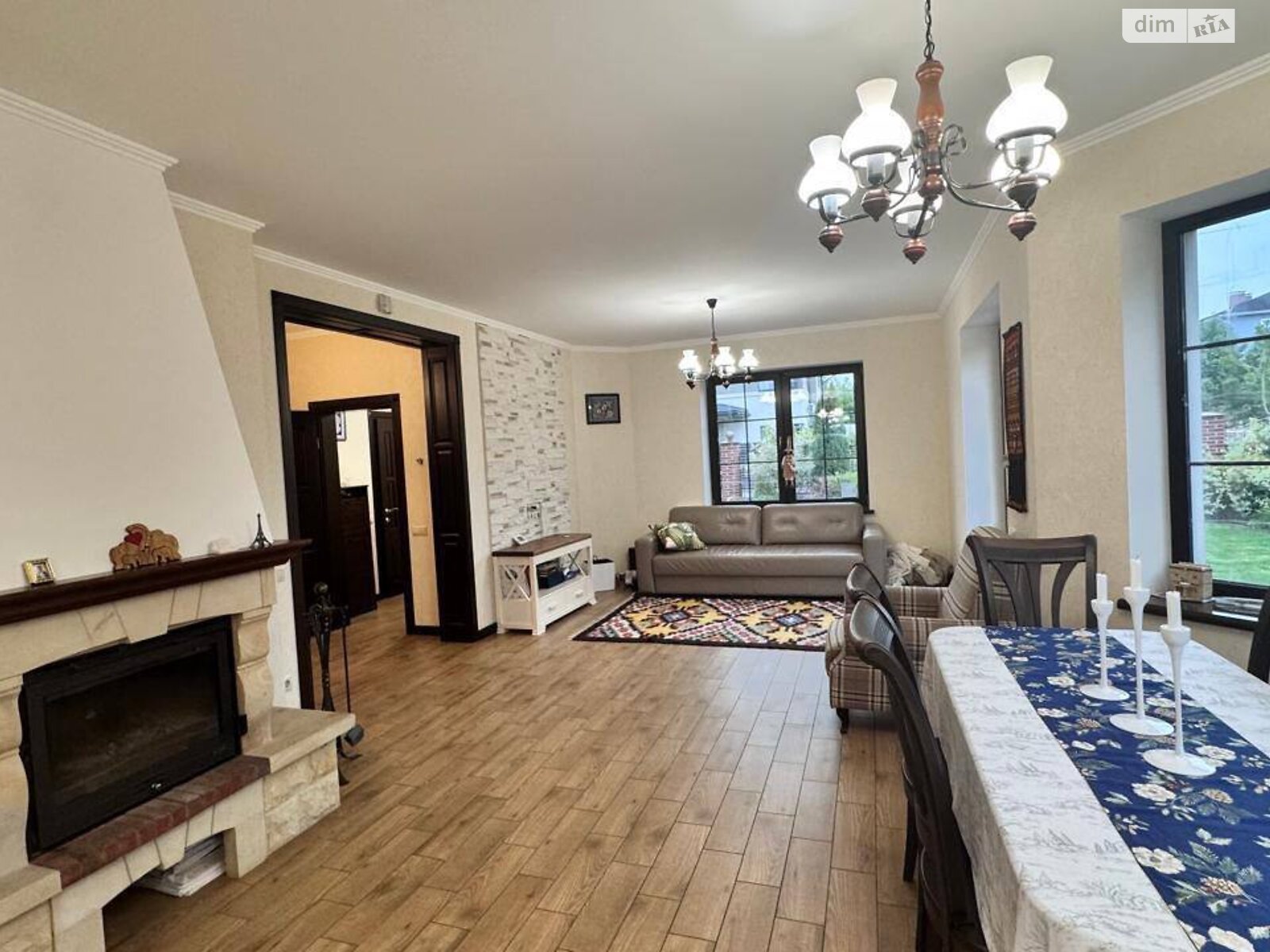 двоповерховий будинок з ремонтом, 225 кв. м, цегла. Здається помісячно в Хотові фото 1 двоповерховий будинок з ремонтом, 225 кв. м, цегла. Здається помісячно в Хотові фото 1