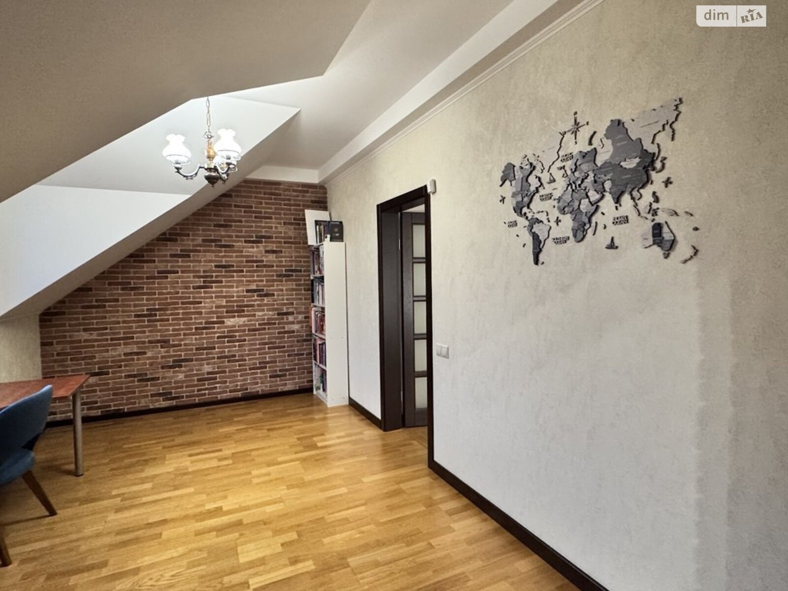 двоповерховий будинок з ремонтом, 225 кв. м, цегла. Здається помісячно в Хотові фото 1 двоповерховий будинок з ремонтом, 225 кв. м, цегла. Здається помісячно в Хотові фото 1