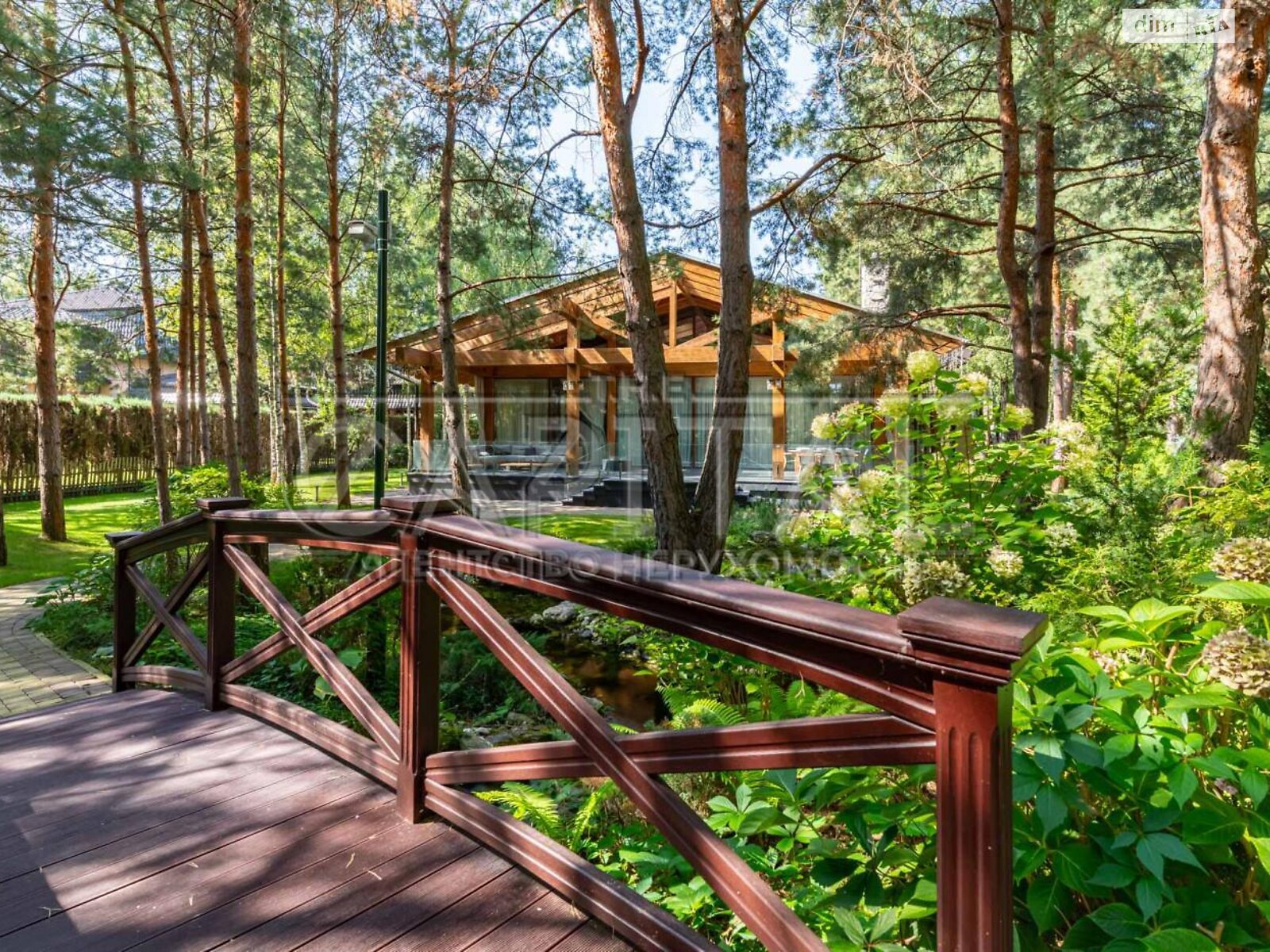 двоповерховий будинок, 813.2 кв. м, цегла. Здається помісячно в Хотянівці фото 1 двоповерховий будинок, 813.2 кв. м, цегла. Здається помісячно в Хотянівці фото 1