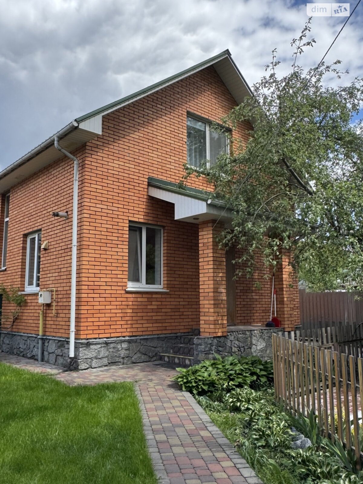 двоповерховий будинок, 100 кв. м, кирпич. Здається помісячно в Ірпені, в районі Ірпінь фото 1 двопроверховий будинок, 100 кв. м, кирпич. Здається помісячно в Ірпені, в районі Ірпінь фото 1