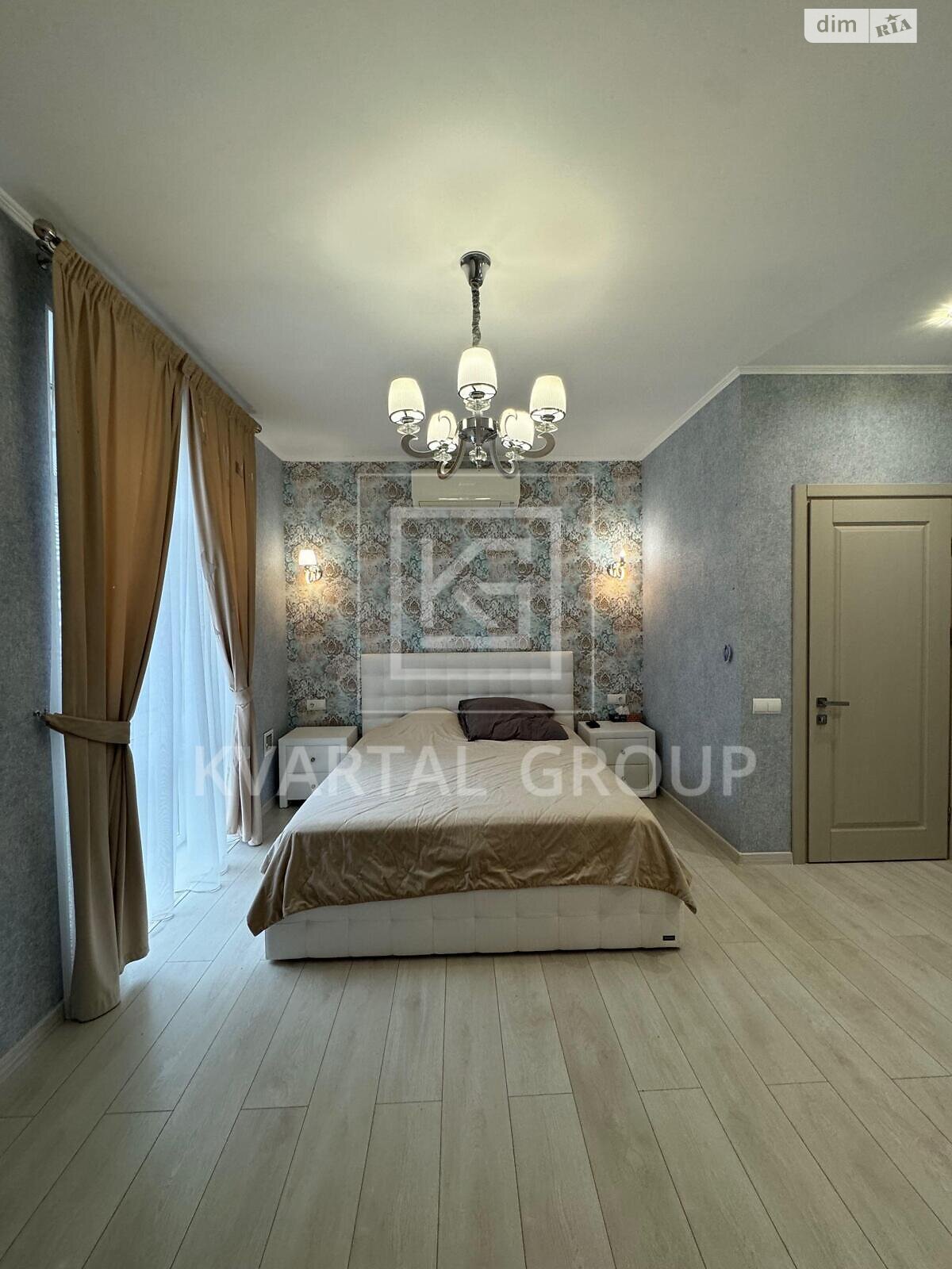 трехэтажный дом, 180 кв. м, кирпич. Сдается помесячно в Ирпене, в районе Ирпень фото 1