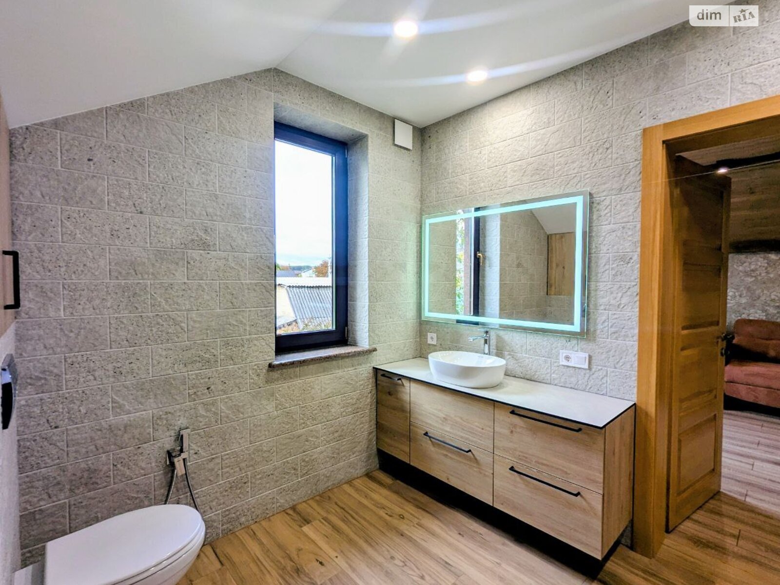 двухэтажный дом, 180 кв. м, газобетон. Сдается помесячно в Ирпене, в районе Ирпень фото 1