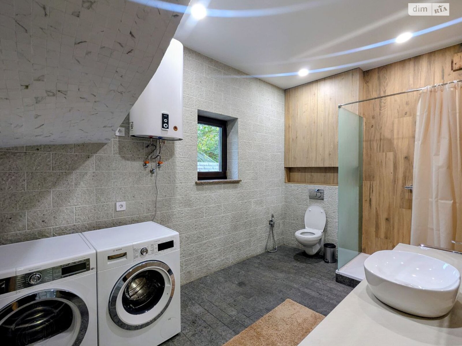 двухэтажный дом, 180 кв. м, газобетон. Сдается помесячно в Ирпене, в районе Ирпень фото 1