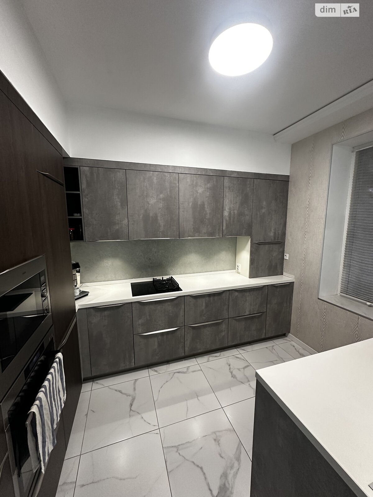 трехэтажный дом, 180 кв. м, кирпич. Сдается помесячно в Ирпене фото 1