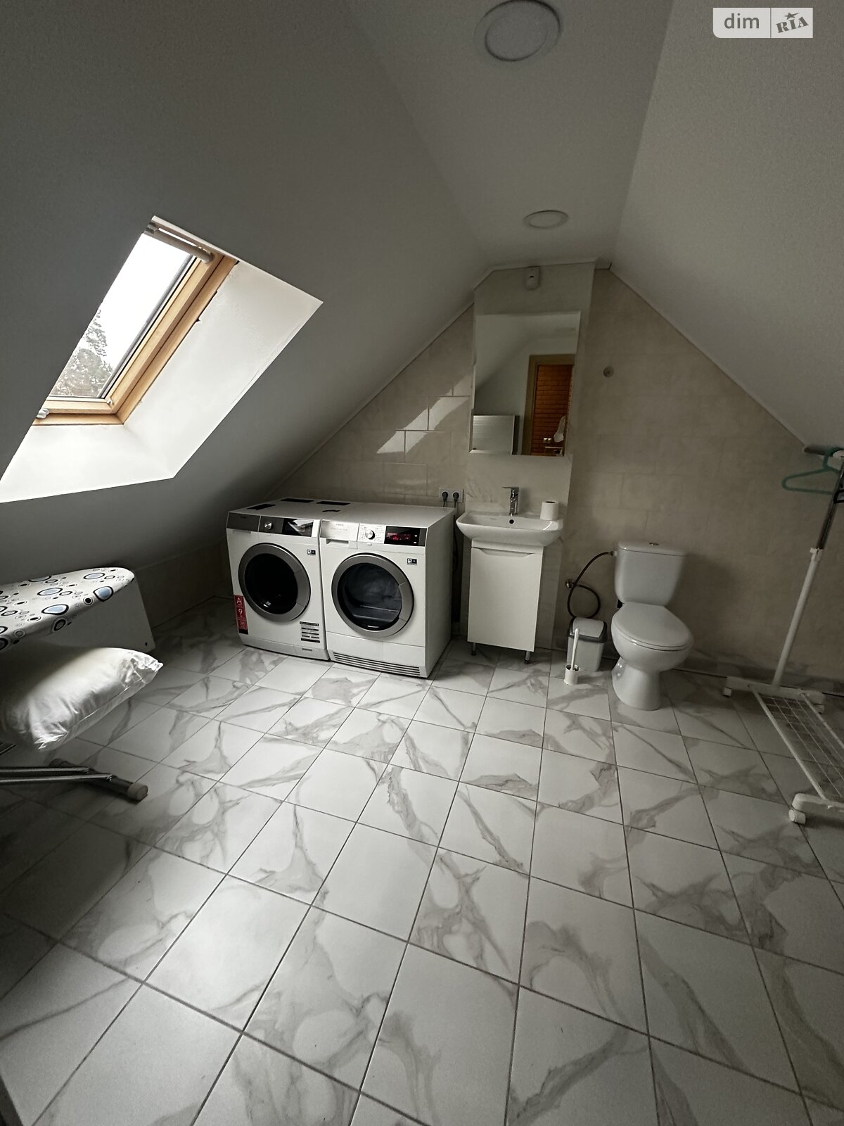 трехэтажный дом, 180 кв. м, кирпич. Сдается помесячно в Ирпене фото 1