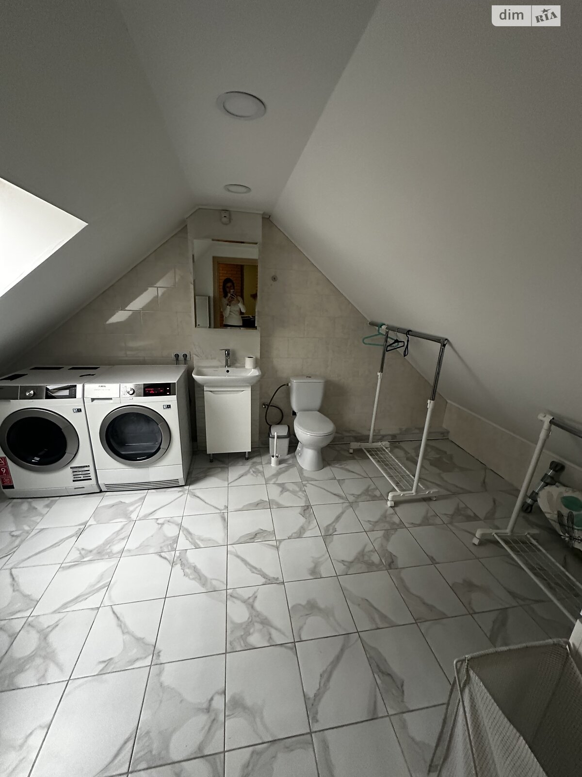 трехэтажный дом, 180 кв. м, кирпич. Сдается помесячно в Ирпене фото 1