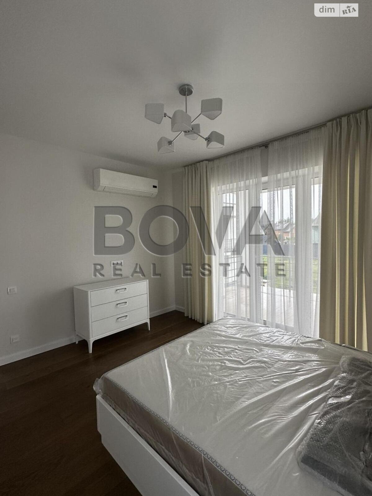 двухэтажный дом с верандой, 151 кв. м, кирпич. Сдается помесячно в Иванковичах фото 1 двухэтажный дом с верандой, 151 кв. м, кирпич. Сдается помесячно в Иванковичах фото 1