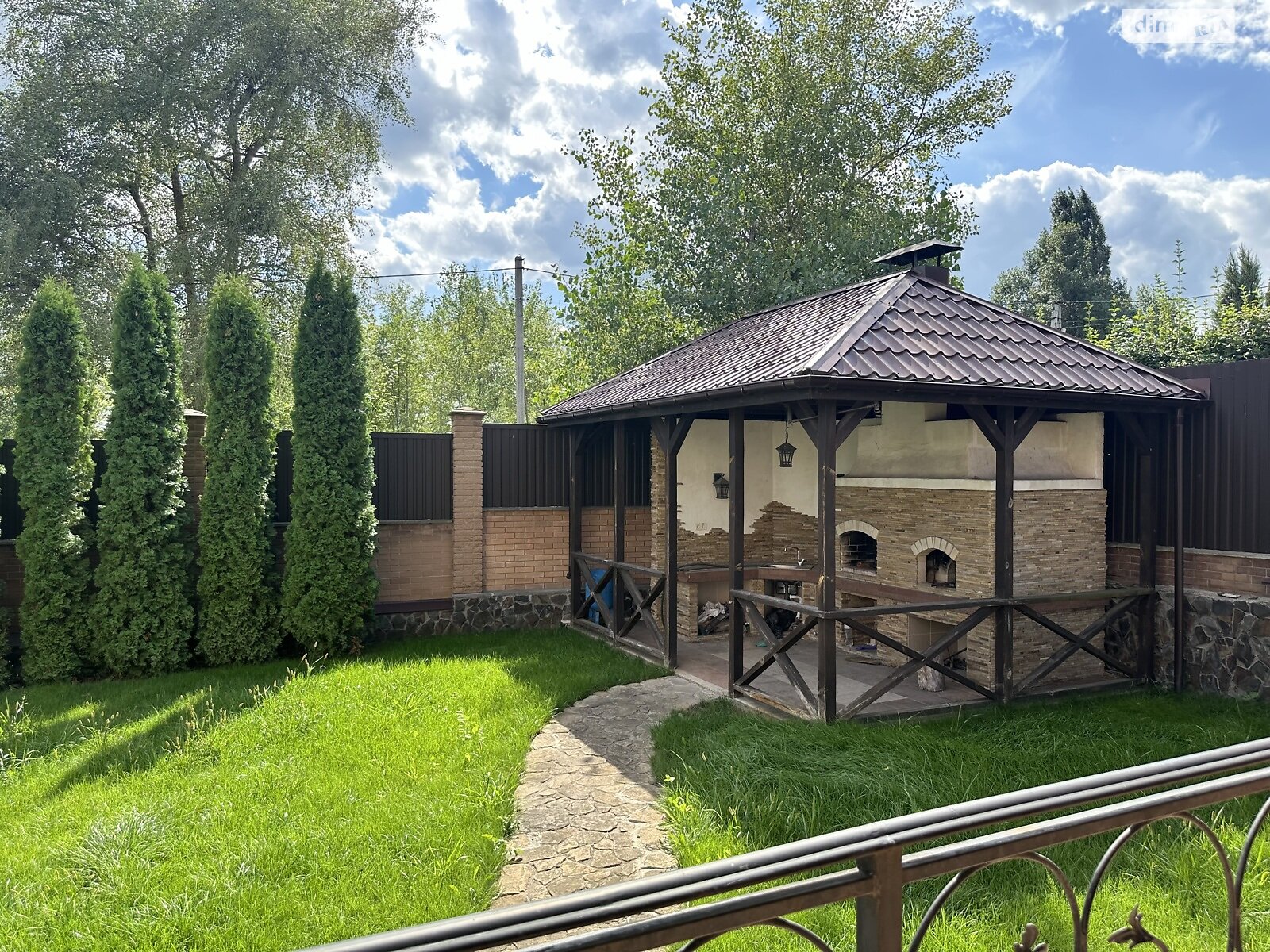 двоповерховий будинок, 360 кв. м, цегла. Здається помісячно в Іванковичах фото 1 двоповерховий будинок, 360 кв. м, цегла. Здається помісячно в Іванковичах фото 1