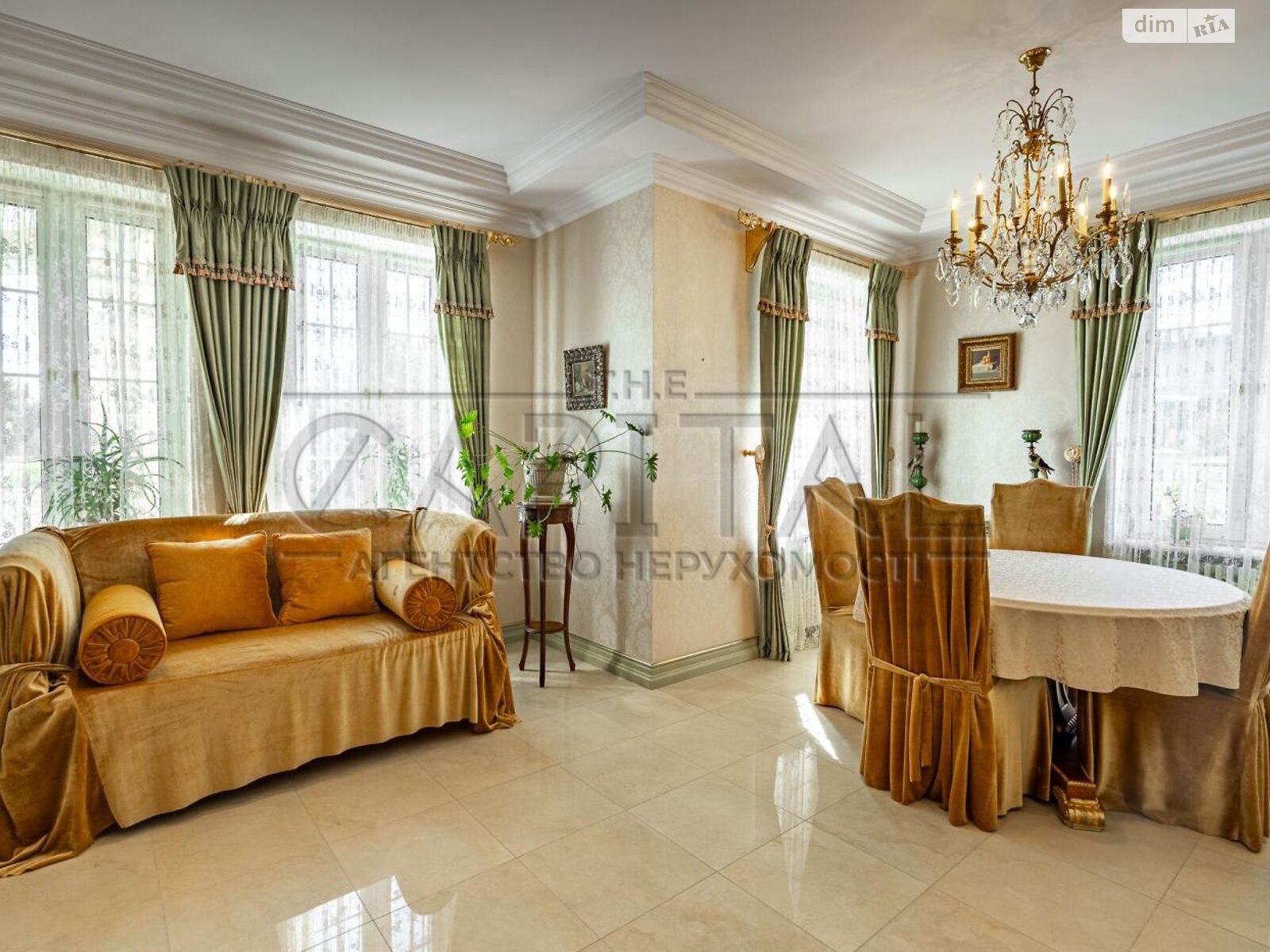 четырехэтажный дом с балконом, 843.5 кв. м, кирпич. Сдается помесячно в Иванковичах фото 1 четырехэтажный дом с балконом, 843.5 кв. м, кирпич. Сдается помесячно в Иванковичах фото 1