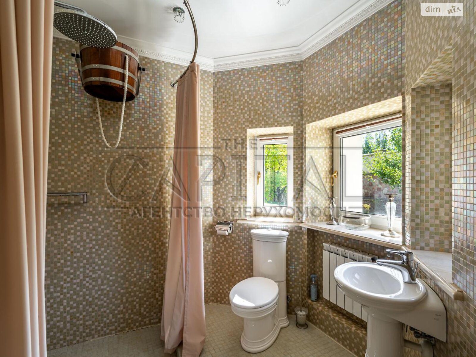 четырехэтажный дом с балконом, 843.5 кв. м, кирпич. Сдается помесячно в Иванковичах фото 1 четырехэтажный дом с балконом, 843.5 кв. м, кирпич. Сдается помесячно в Иванковичах фото 1