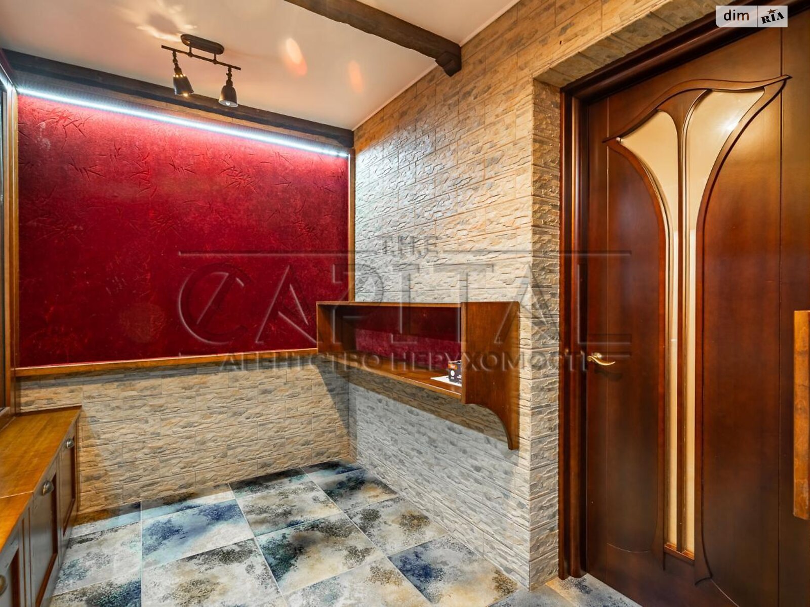 четырехэтажный дом с балконом, 843.5 кв. м, кирпич. Сдается помесячно в Иванковичах фото 1 четырехэтажный дом с балконом, 843.5 кв. м, кирпич. Сдается помесячно в Иванковичах фото 1