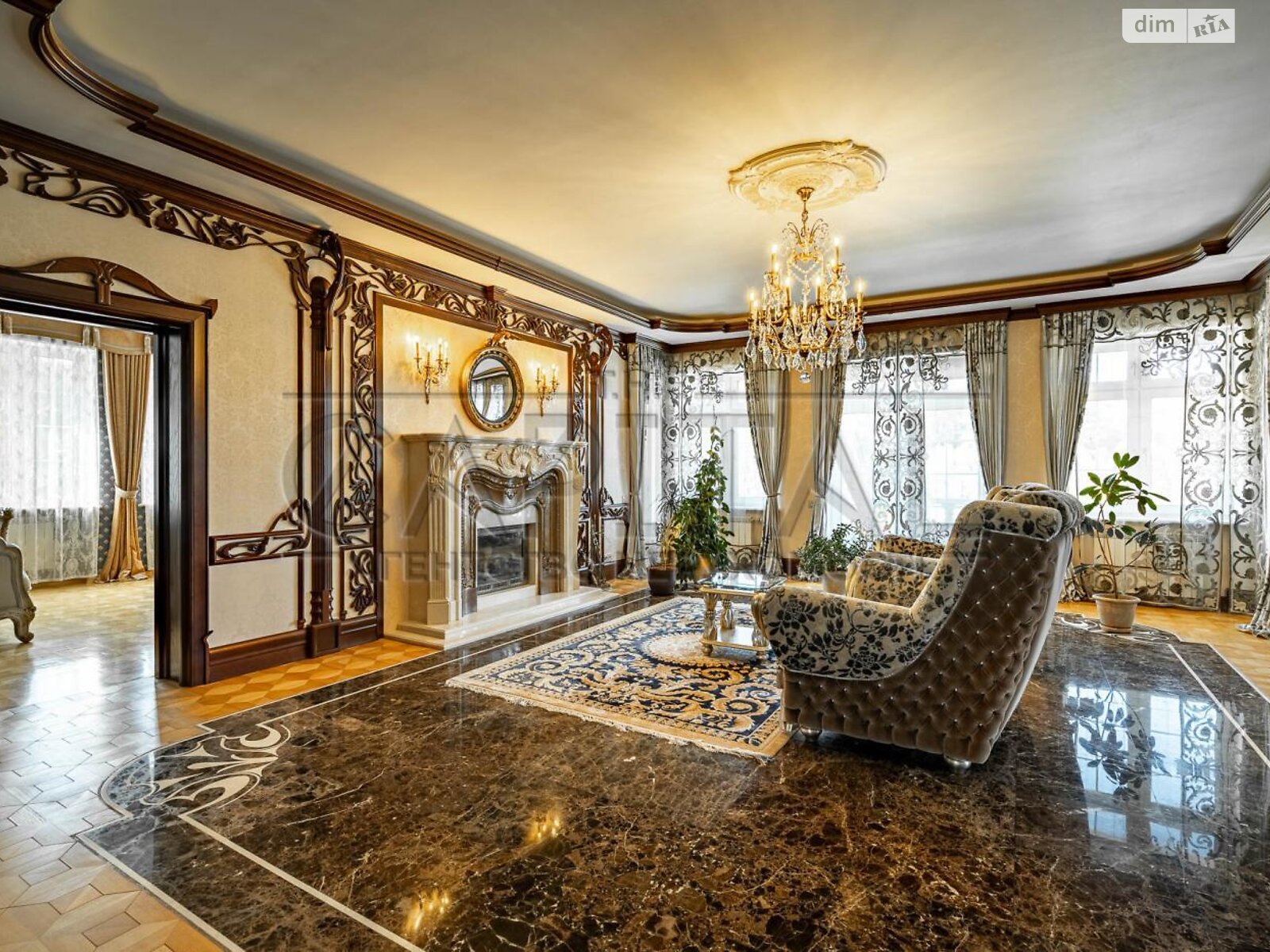 четырехэтажный дом с балконом, 843.5 кв. м, кирпич. Сдается помесячно в Иванковичах фото 1 четырехэтажный дом с балконом, 843.5 кв. м, кирпич. Сдается помесячно в Иванковичах фото 1