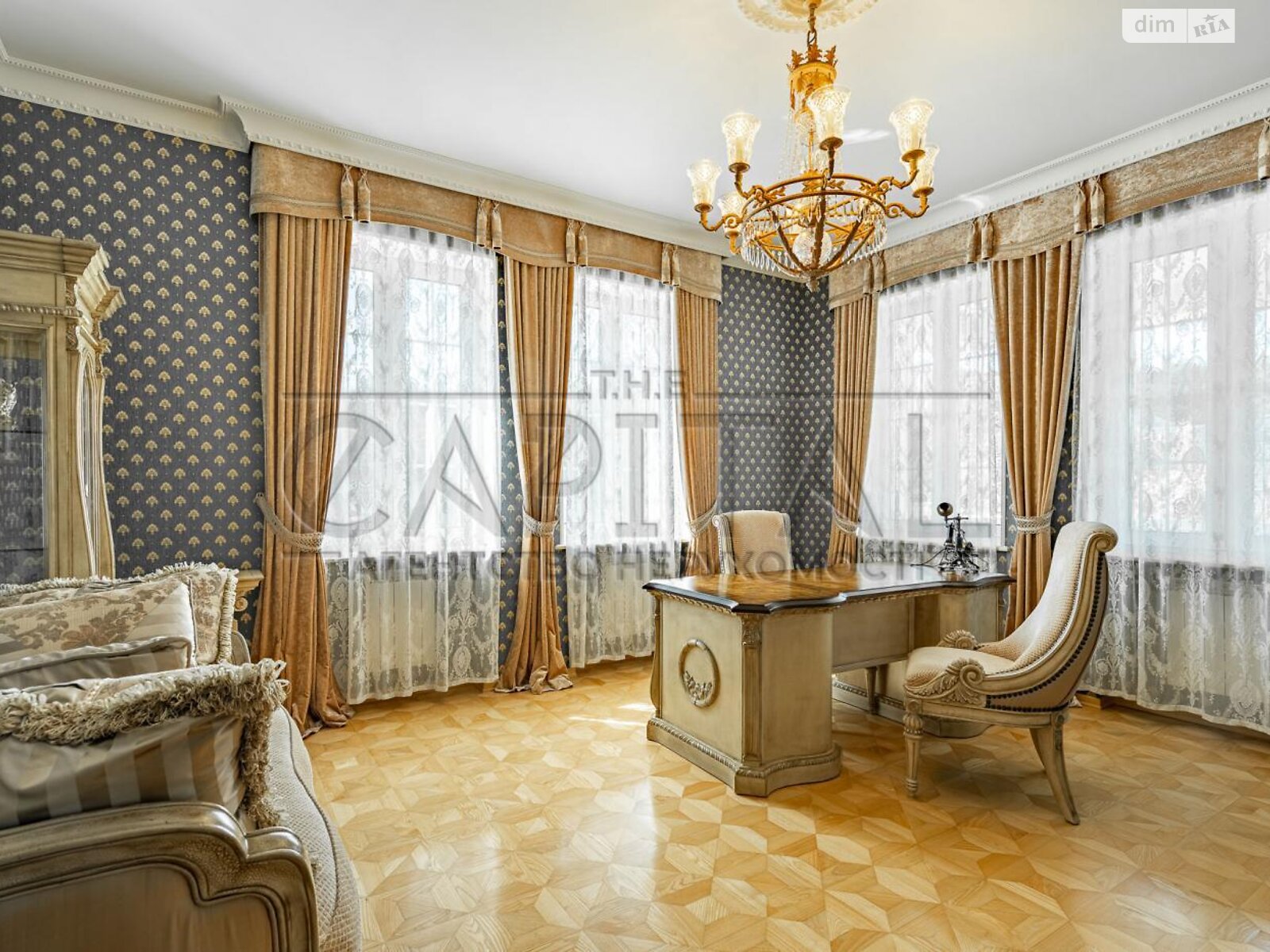 четырехэтажный дом с балконом, 843.5 кв. м, кирпич. Сдается помесячно в Иванковичах фото 1 четырехэтажный дом с балконом, 843.5 кв. м, кирпич. Сдается помесячно в Иванковичах фото 1