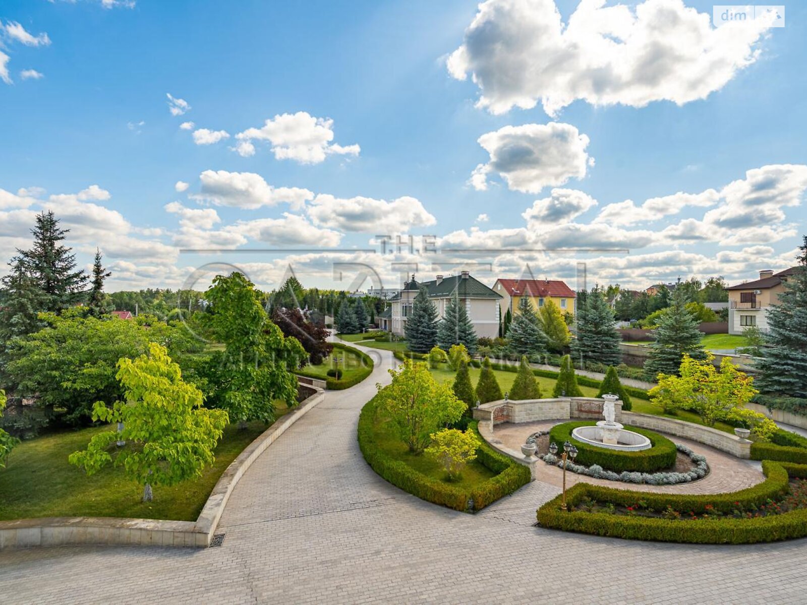 четырехэтажный дом с балконом, 843.5 кв. м, кирпич. Сдается помесячно в Иванковичах фото 1 четырехэтажный дом с балконом, 843.5 кв. м, кирпич. Сдается помесячно в Иванковичах фото 1