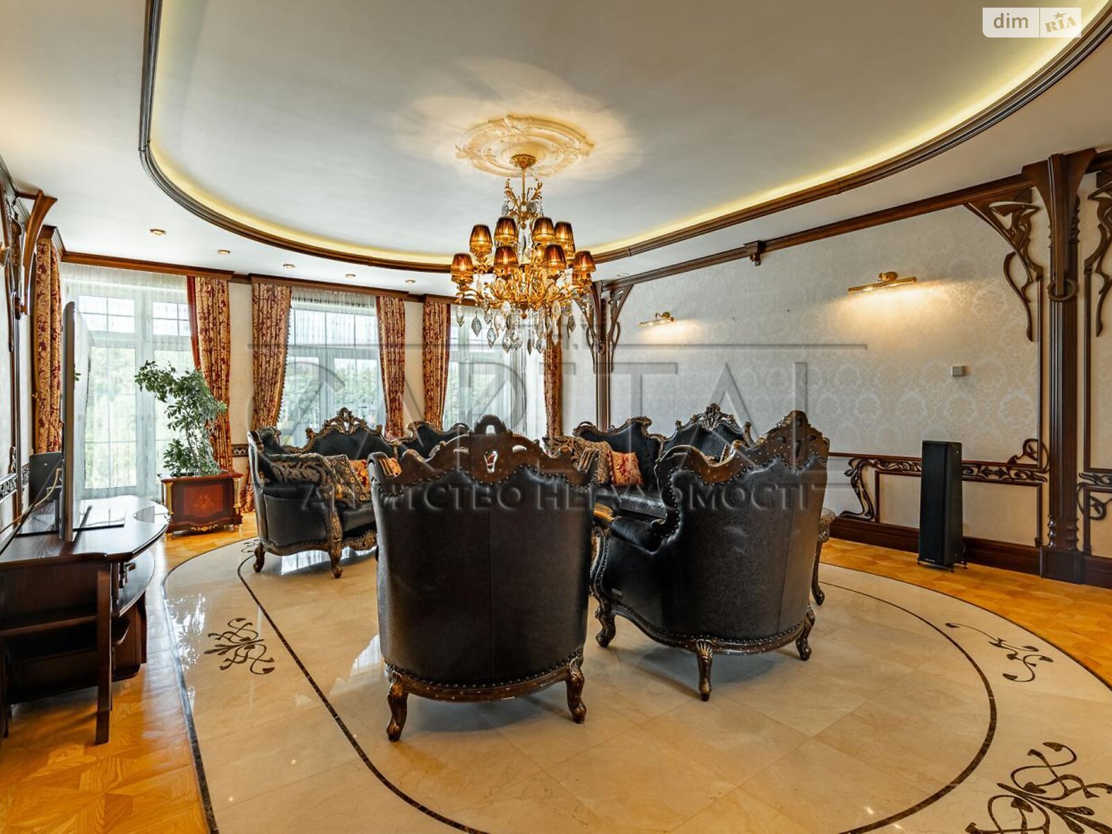 четырехэтажный дом с балконом, 843.5 кв. м, кирпич. Сдается помесячно в Иванковичах фото 1 четырехэтажный дом с балконом, 843.5 кв. м, кирпич. Сдается помесячно в Иванковичах фото 1