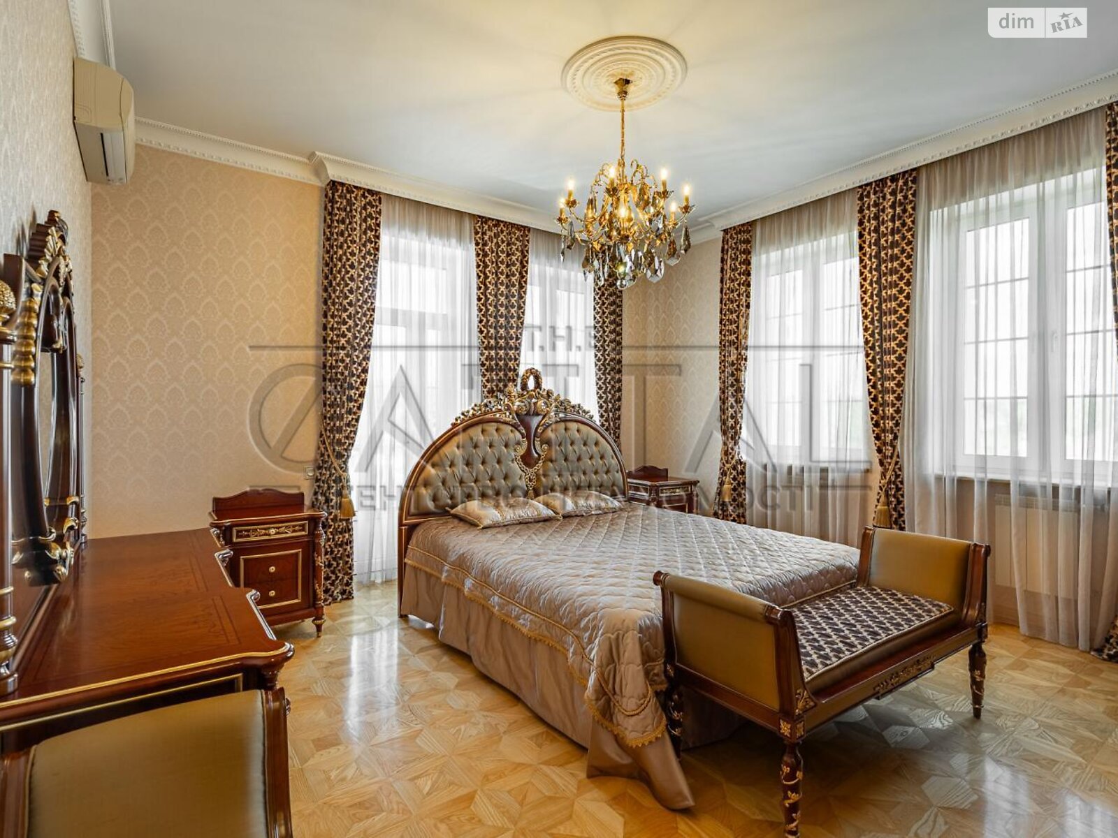 четырехэтажный дом с балконом, 843.5 кв. м, кирпич. Сдается помесячно в Иванковичах фото 1 четырехэтажный дом с балконом, 843.5 кв. м, кирпич. Сдается помесячно в Иванковичах фото 1