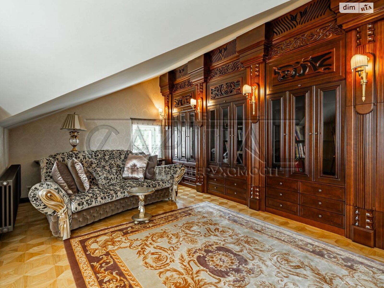 четырехэтажный дом с балконом, 843.5 кв. м, кирпич. Сдается помесячно в Иванковичах фото 1 четырехэтажный дом с балконом, 843.5 кв. м, кирпич. Сдается помесячно в Иванковичах фото 1