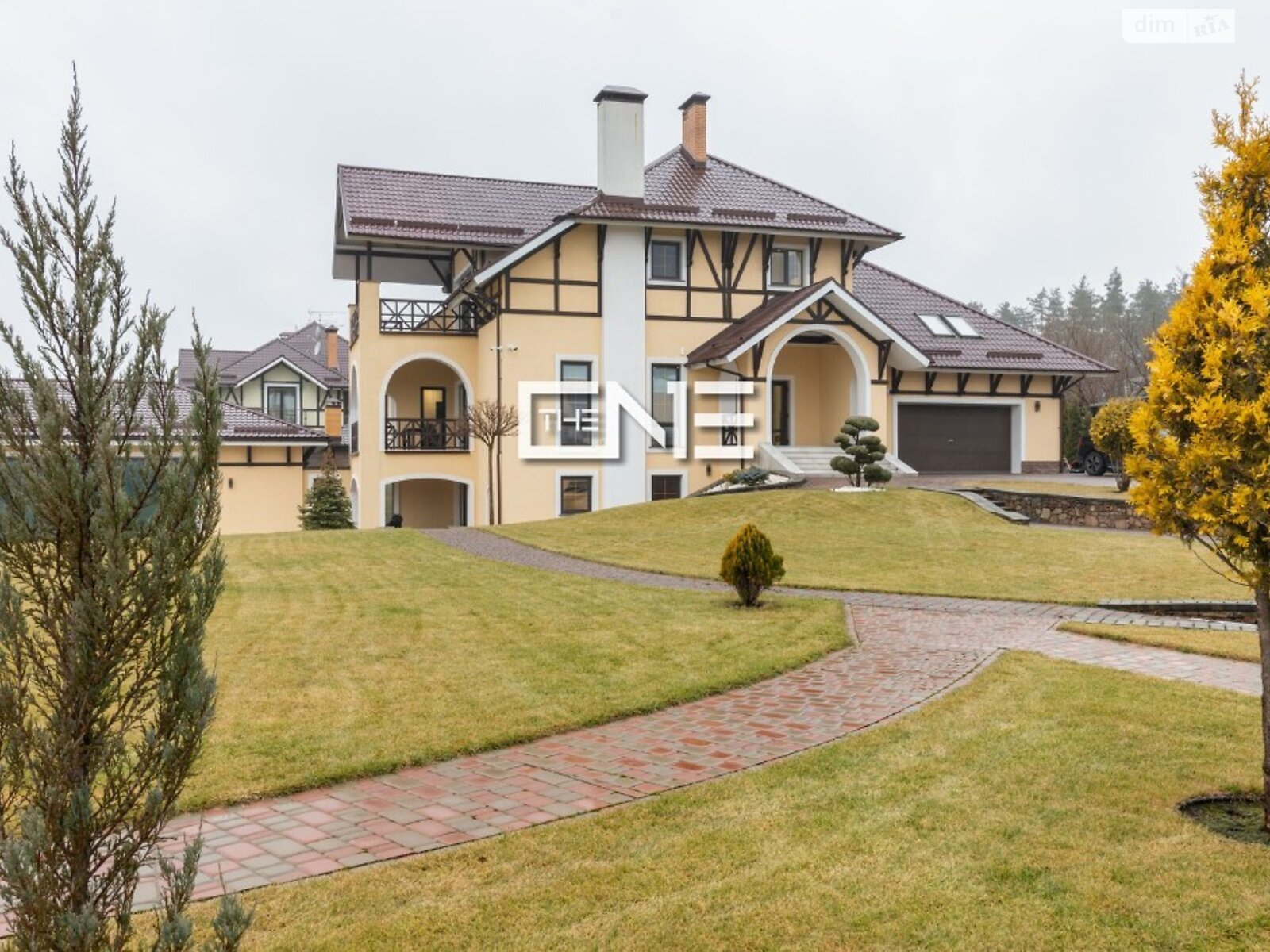 триповерховий будинок, 750 кв. м, цегла. Здається помісячно в Іванковичах фото 1 триповерховий будинок, 750 кв. м, цегла. Здається помісячно в Іванковичах фото 1