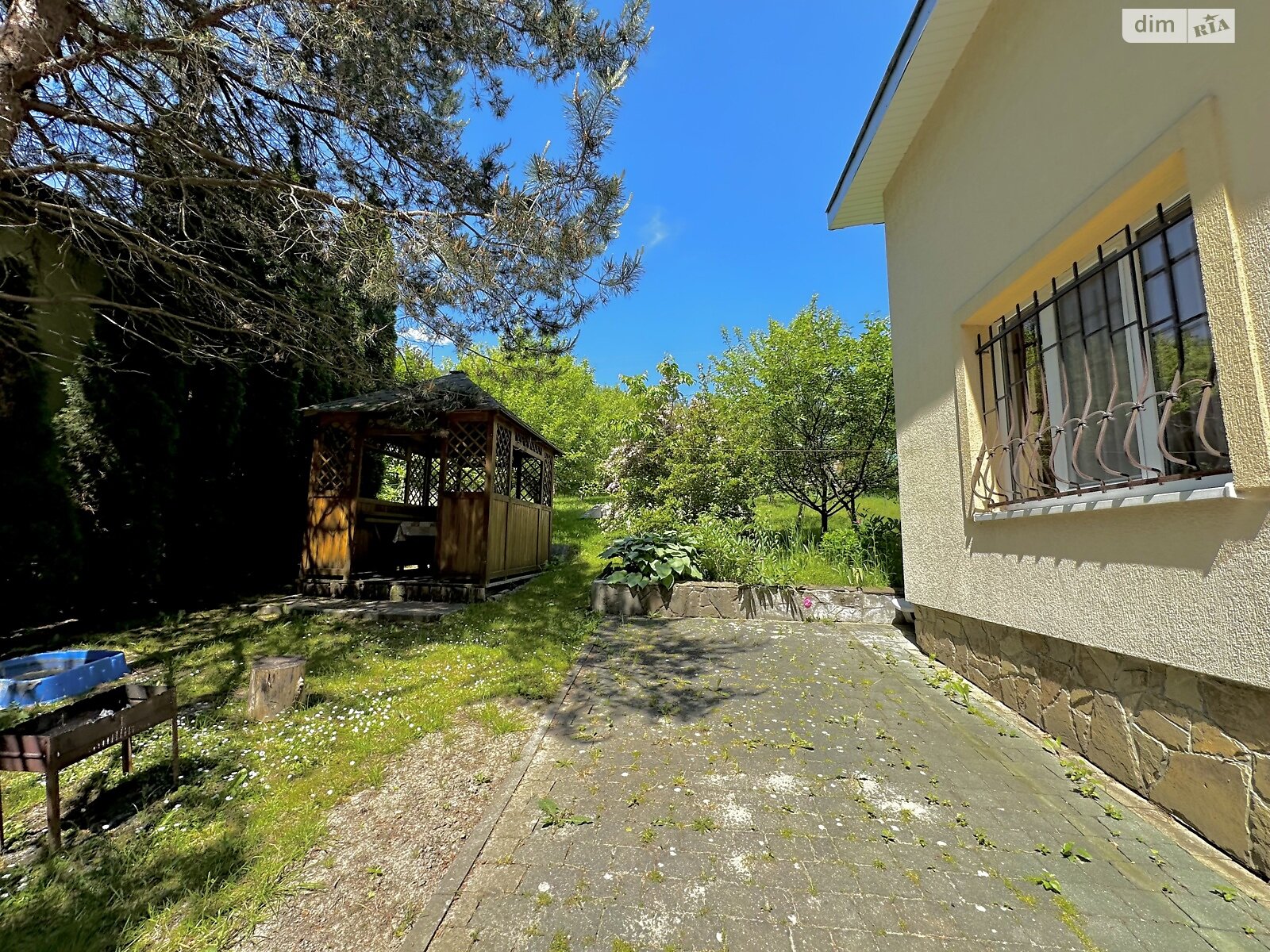 двоповерховий будинок бесідка, 93.3 кв. м, кирпич. Здається помісячно в Івано-Франково фото 1 двоповерховий будинок бесідка, 93.3 кв. м, кирпич. Здається помісячно в Івано-Франково фото 1
