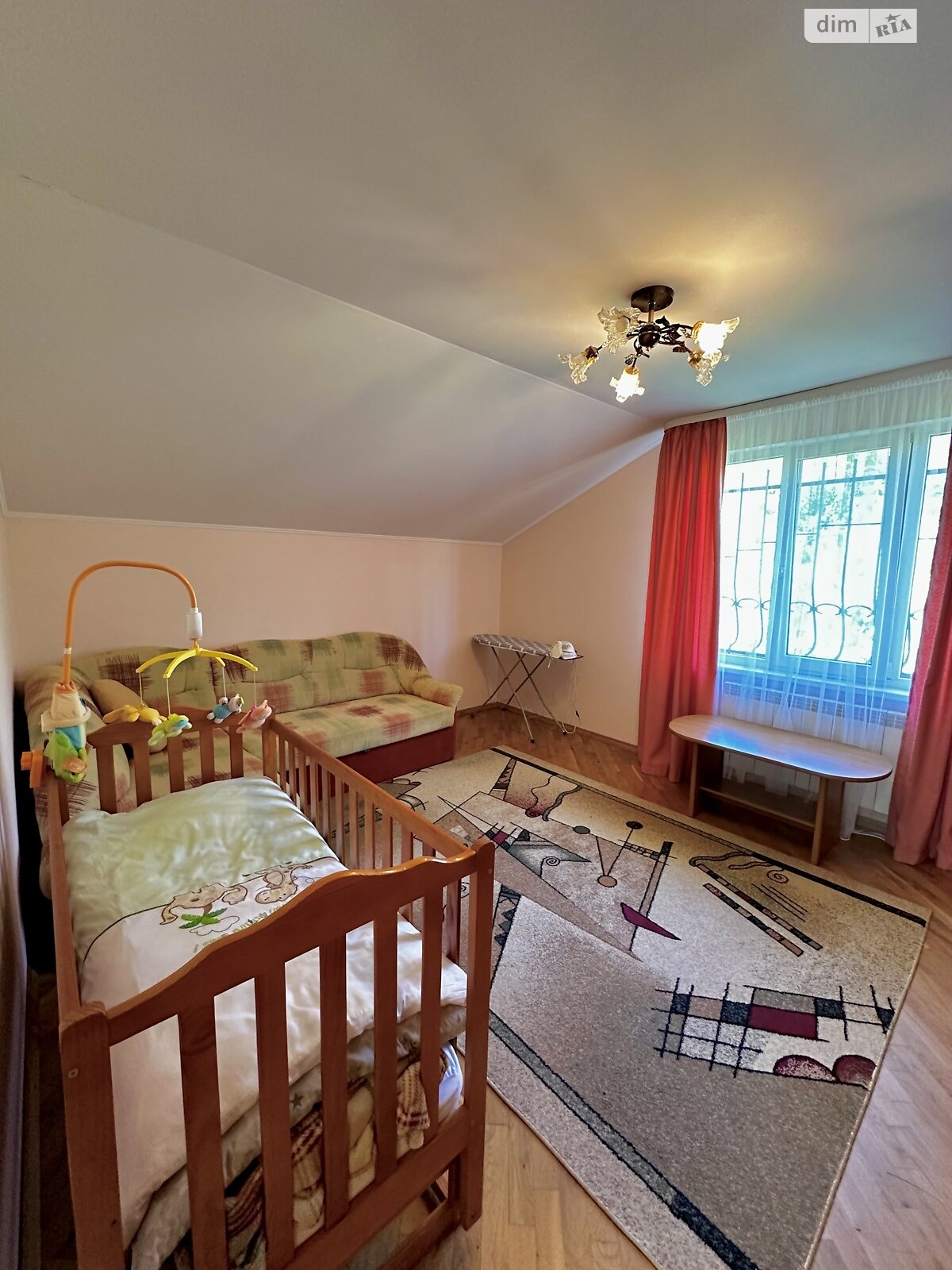 двоповерховий будинок бесідка, 93.3 кв. м, кирпич. Здається помісячно в Івано-Франково фото 1 двоповерховий будинок бесідка, 93.3 кв. м, кирпич. Здається помісячно в Івано-Франково фото 1
