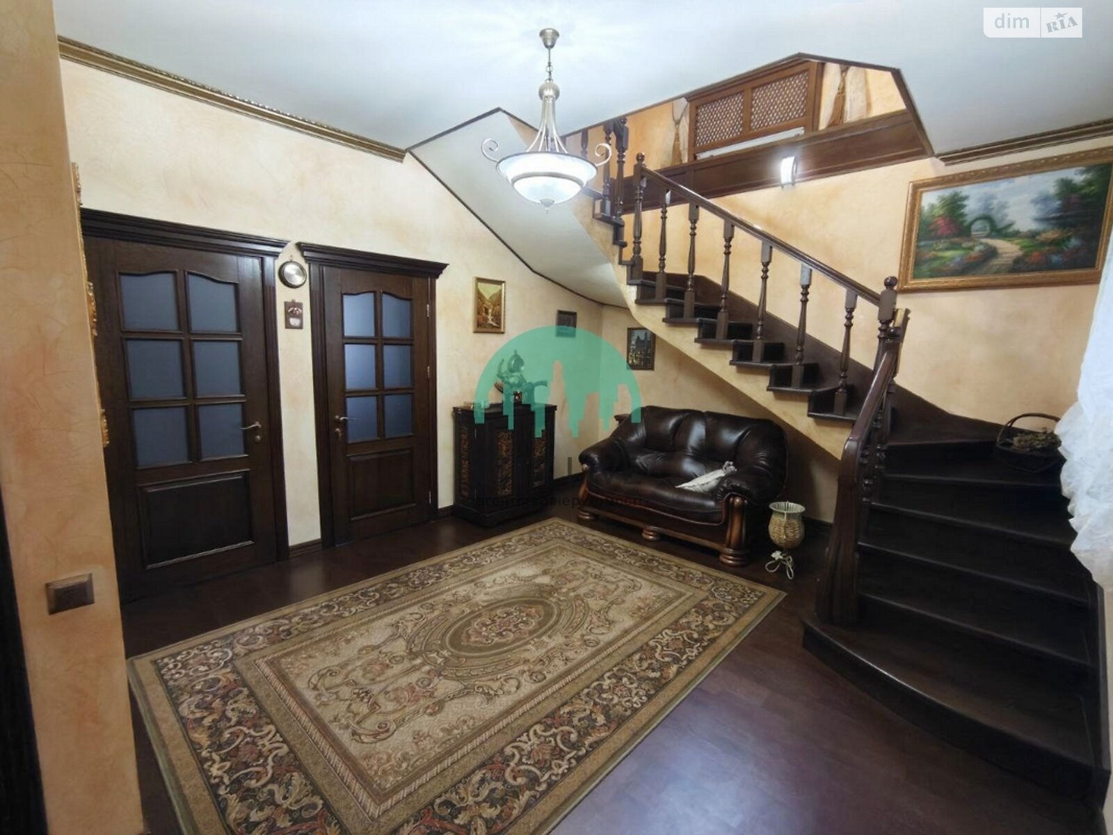 двухэтажный дом с верандой, 215 кв. м, кирпич. Сдается помесячно в Ивано-Франковске, в районе Строителей фото 1 двухэтажный дом с верандой, 215 кв. м, кирпич. Сдается помесячно в Ивано-Франковске, в районе Строителей фото 1