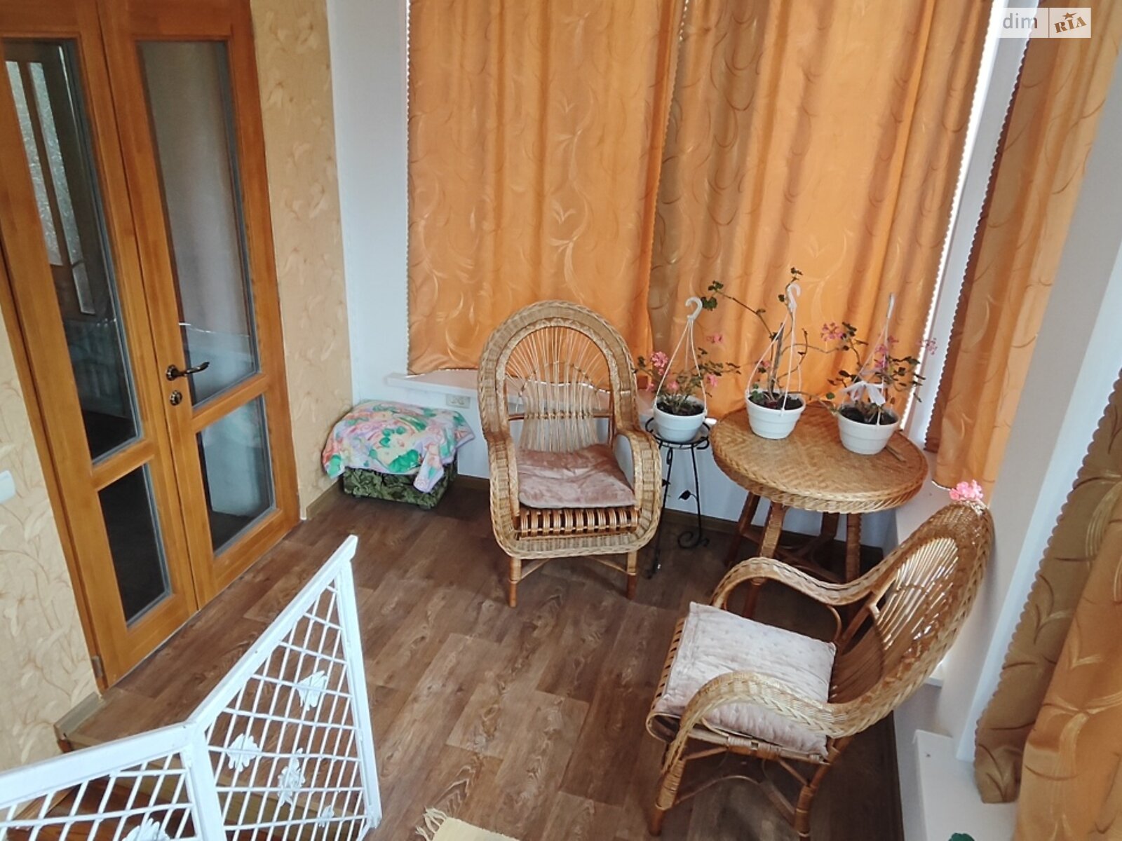 двухэтажный дом, 120 кв. м, кирпич. Сдается помесячно в Житомире, в районе Корбутовка фото 1 двухэтажный дом, 120 кв. м, кирпич. Сдается помесячно в Житомире, в районе Корбутовка фото 1