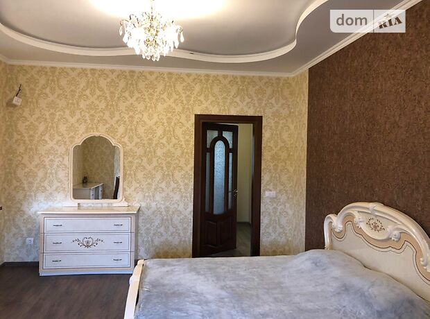 двухэтажный дом, 240 кв. м, кирпич. Сдается помесячно в село Тетеревка, Житомирская обл. фото 1 двухэтажный дом, 240 кв. м, кирпич. Сдается помесячно в село Тетеревка, Житомирская обл. фото 1