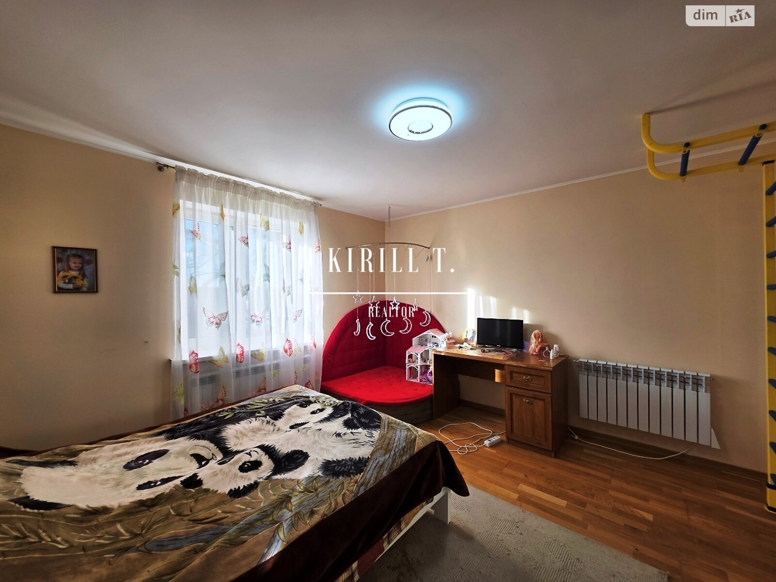 трехэтажный дом с верандой, 160 кв. м, кирпич. Сдается помесячно в Каменке фото 1 трехэтажный дом с верандой, 160 кв. м, кирпич. Сдается помесячно в Каменке фото 1