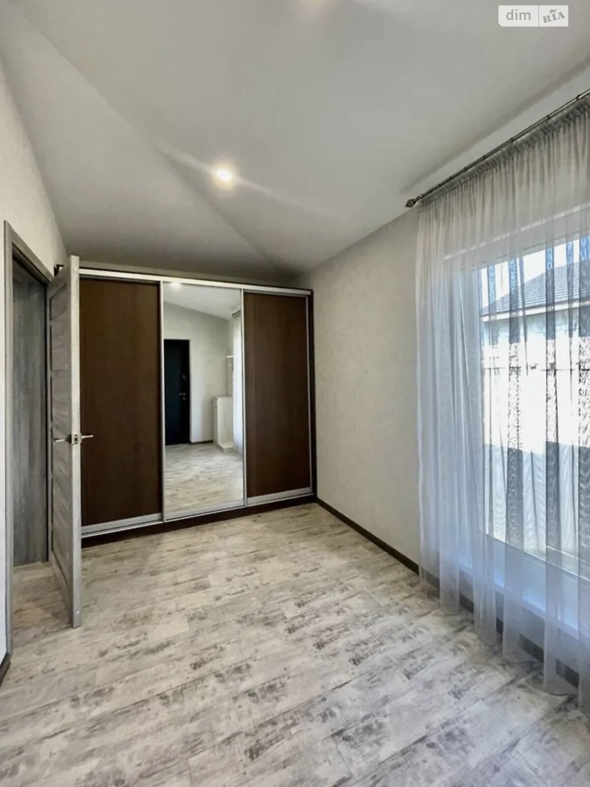 двоповерховий будинок з гаражем, 196 кв. м, цегла. Здається помісячно в Карпилівці фото 1 двоповерховий будинок з гаражем, 196 кв. м, цегла. Здається помісячно в Карпилівці фото 1